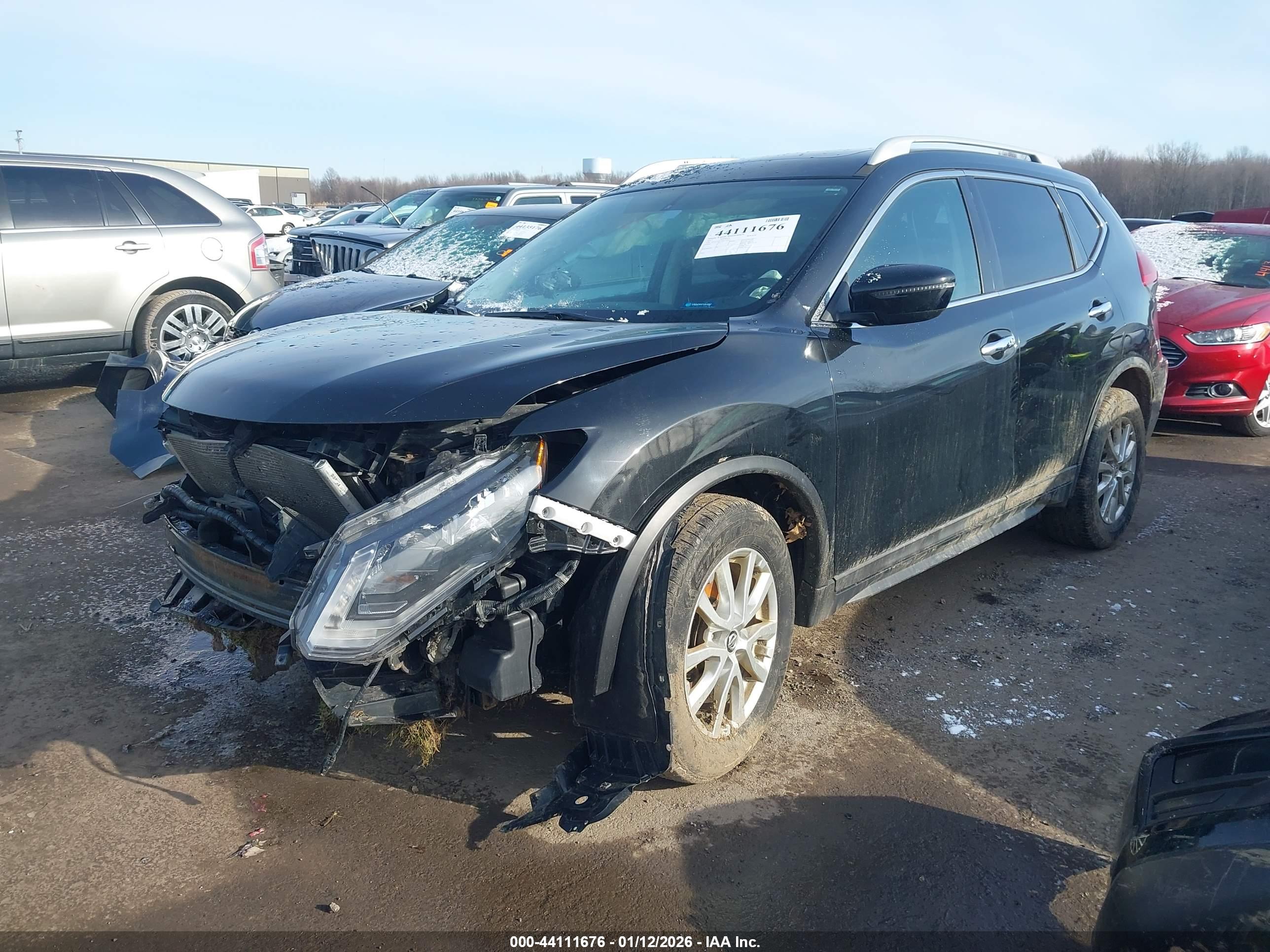 NISSAN ROGUE image 2