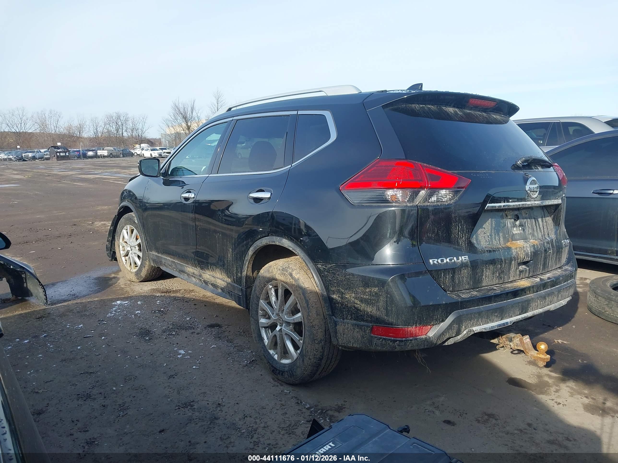 NISSAN ROGUE image 3