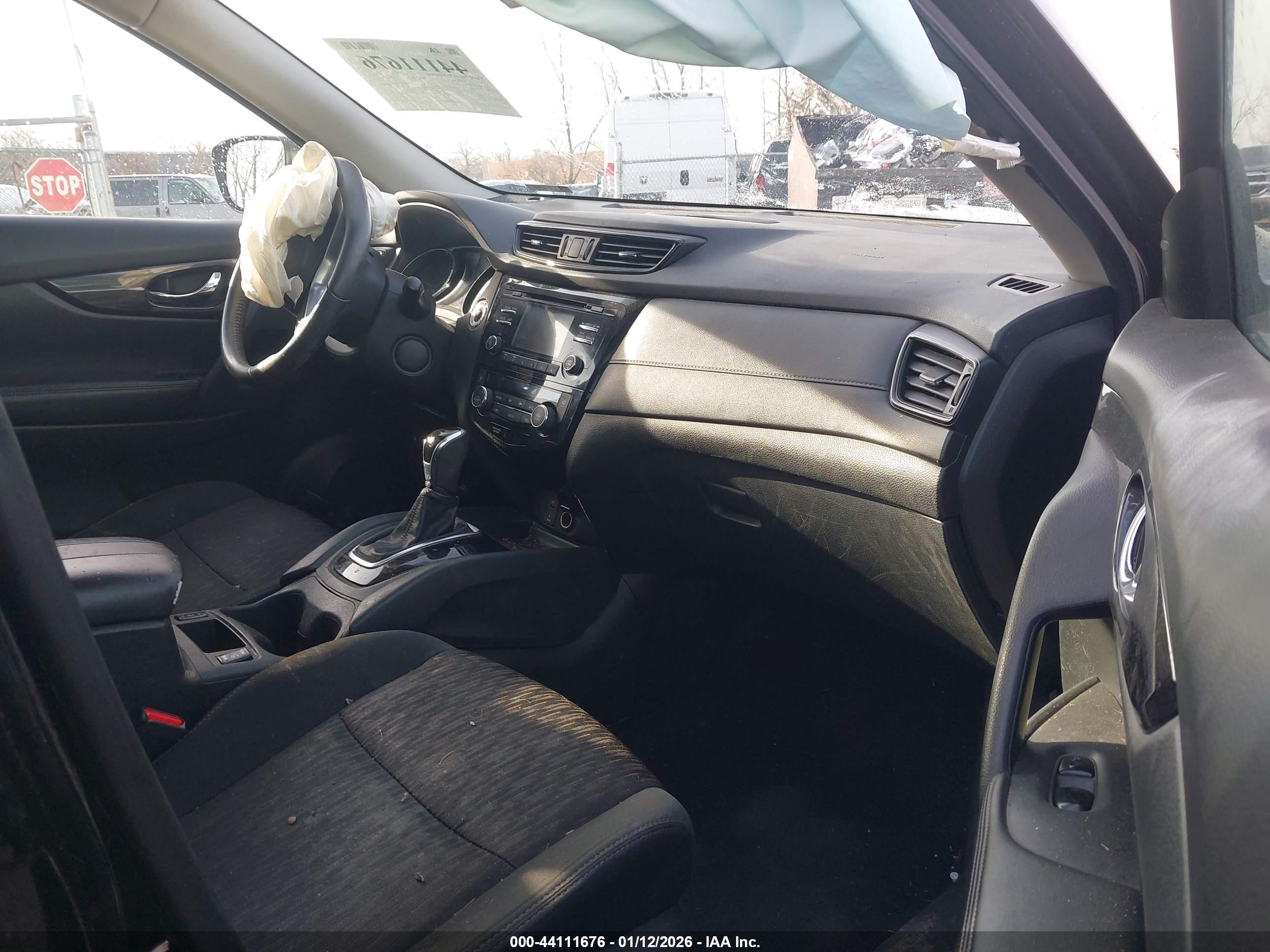 NISSAN ROGUE image 5