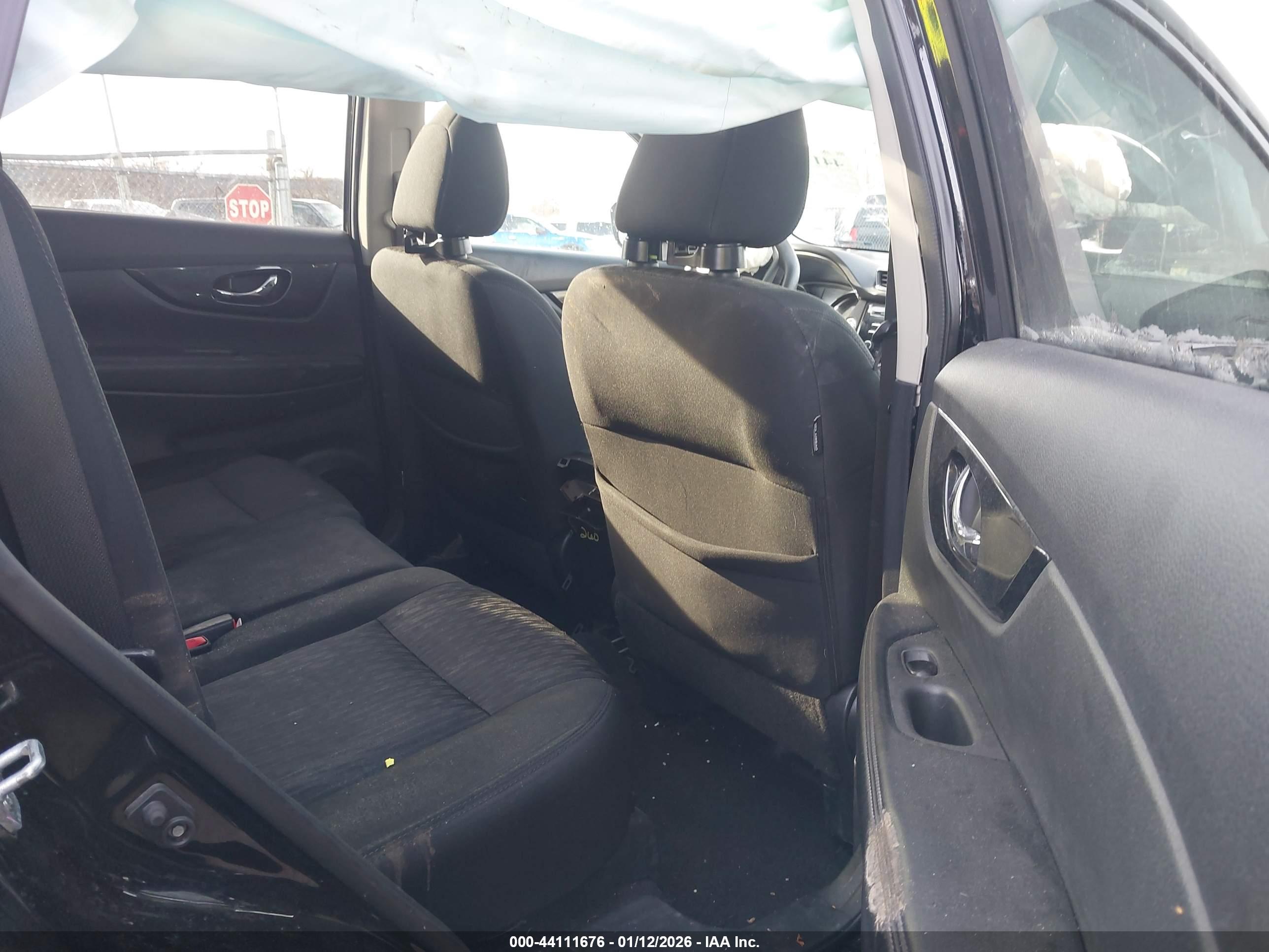 NISSAN ROGUE image 8