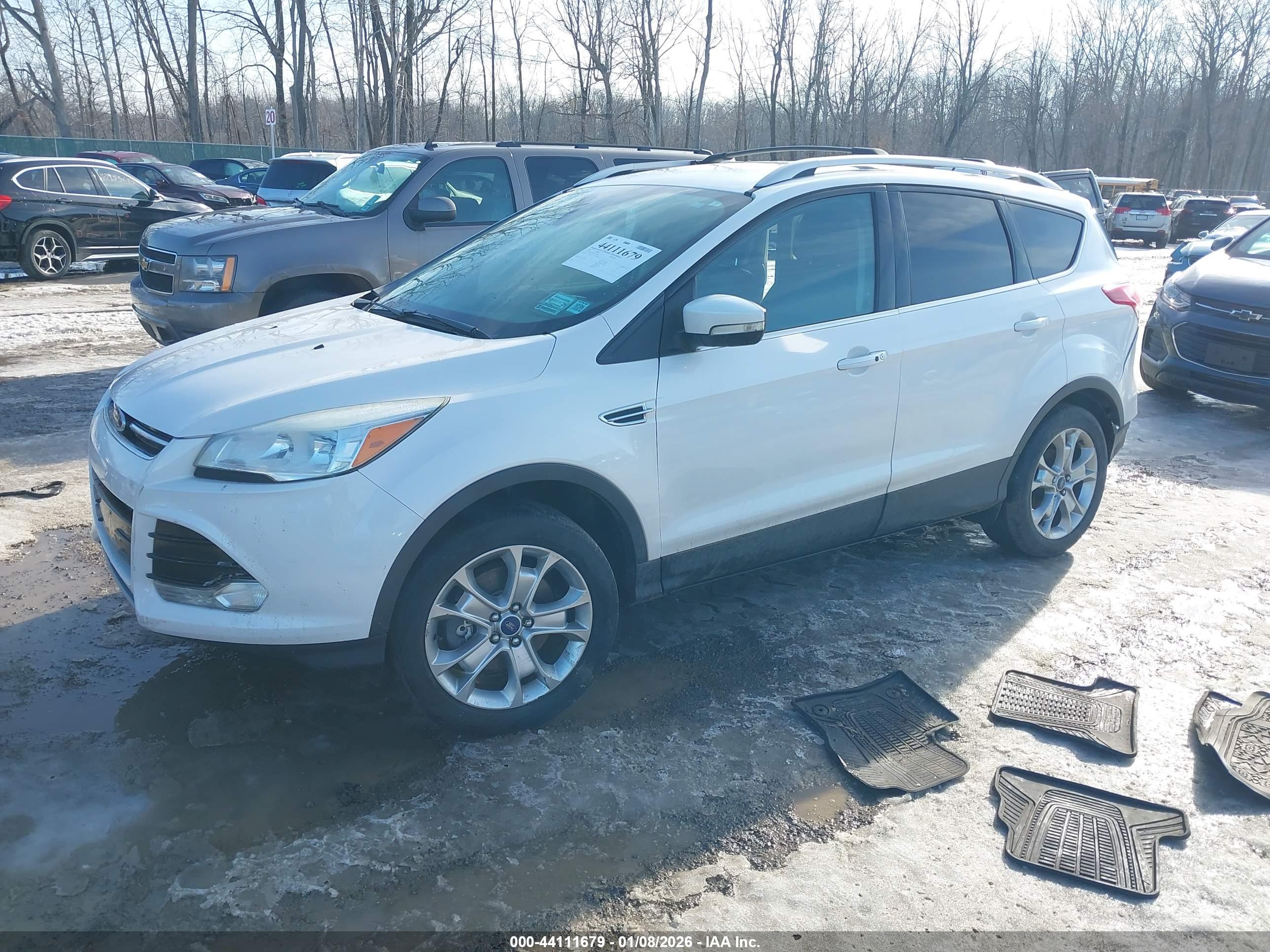 FORD ESCAPE image 2