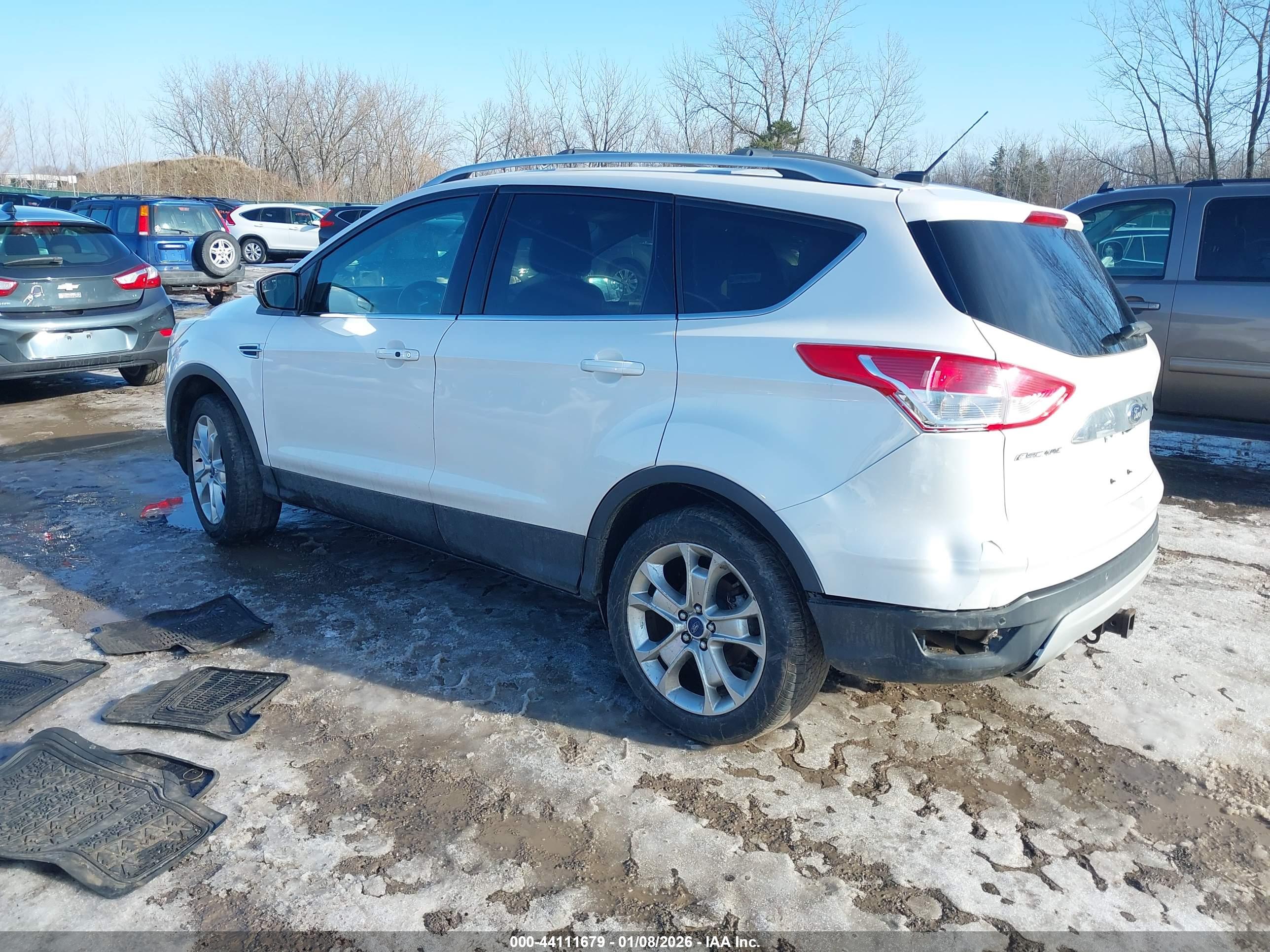 FORD ESCAPE image 3
