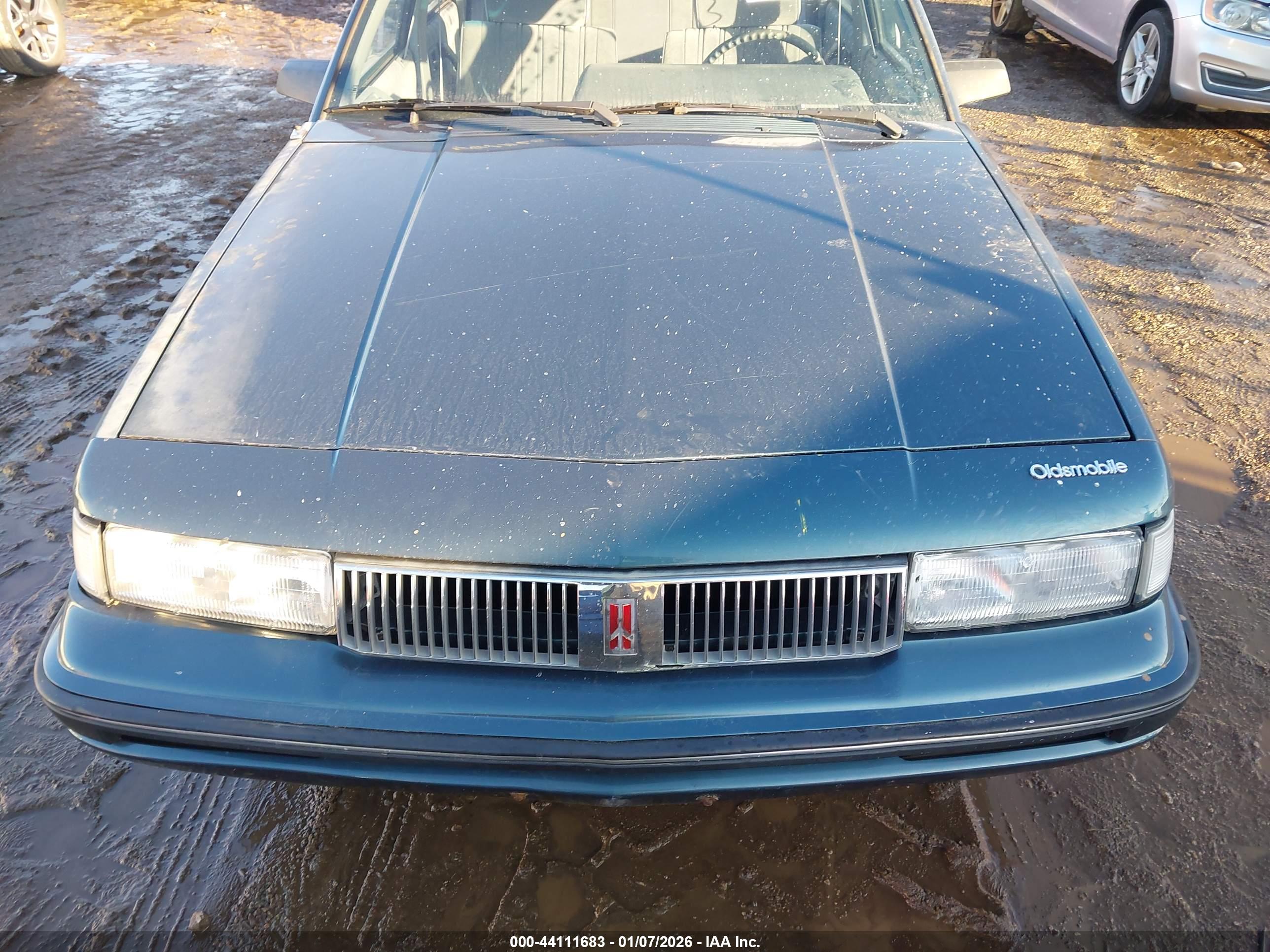 OLDSMOBILE CUTLASS image 6