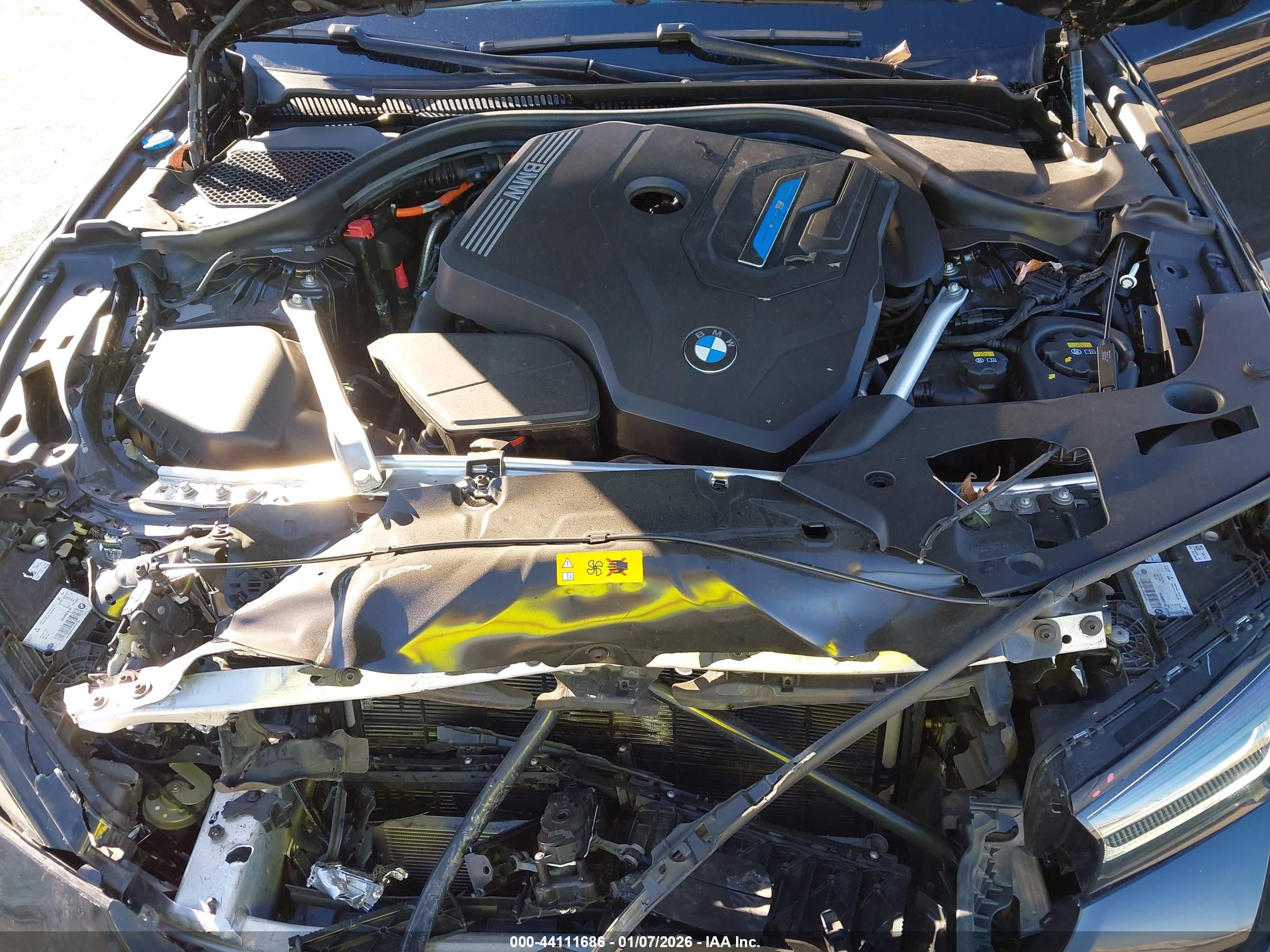 BMW 530E image 10