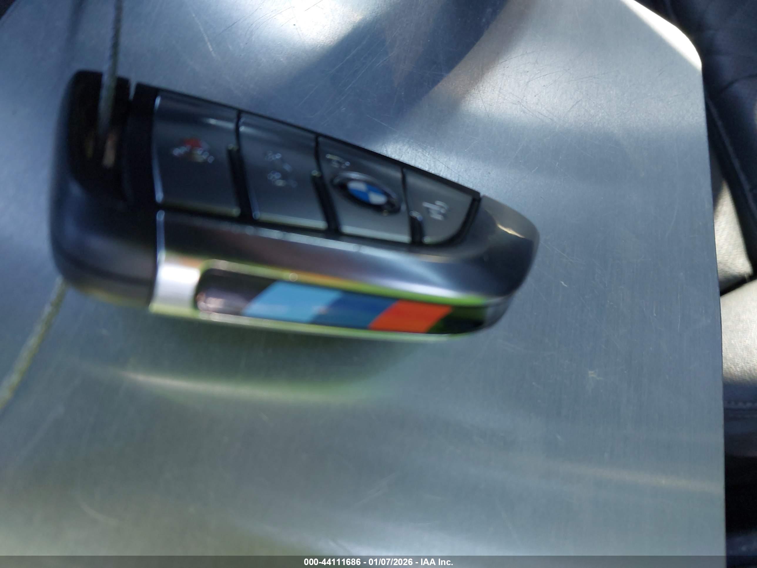 BMW 530E image 11