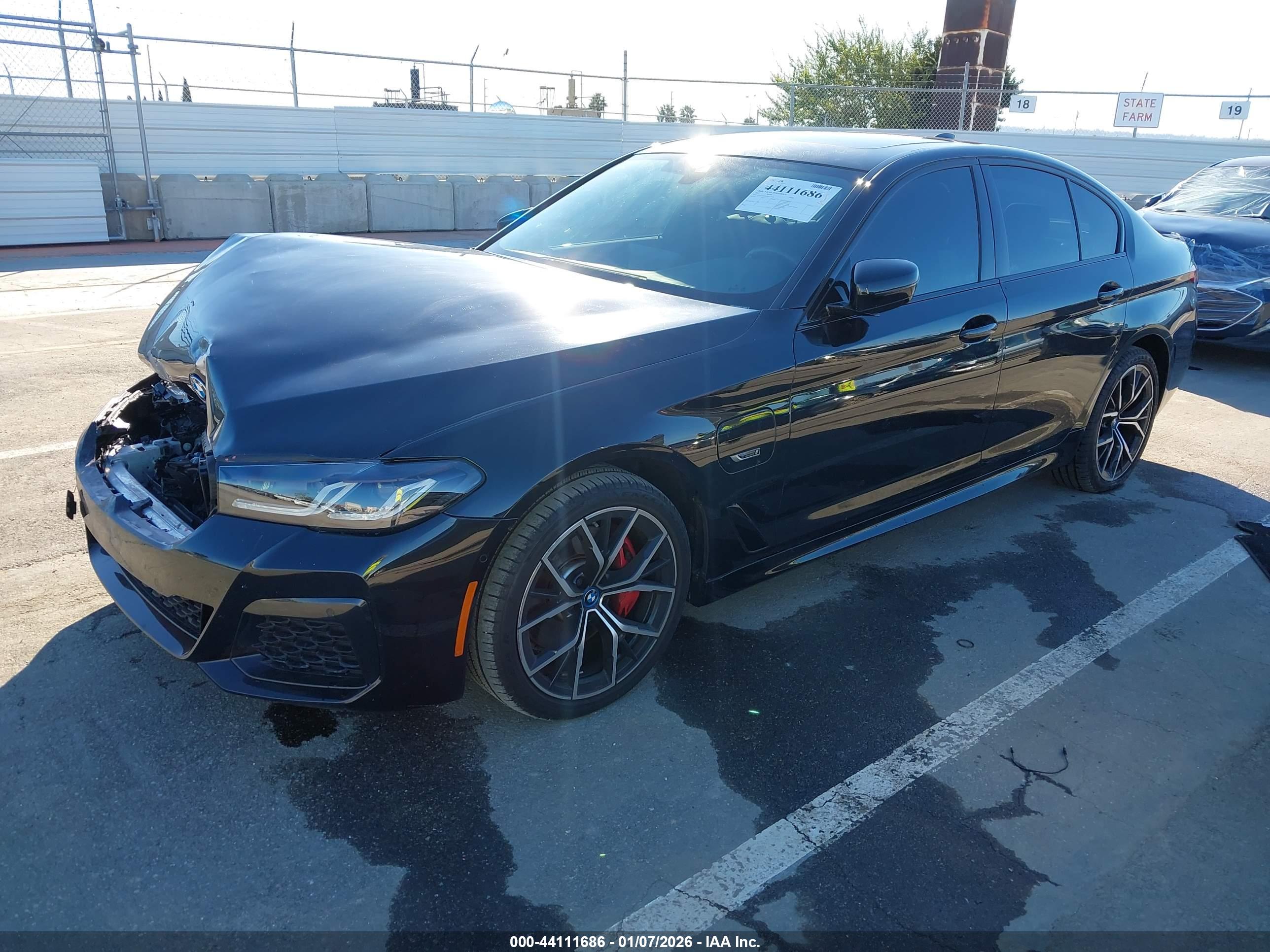BMW 530E image 2
