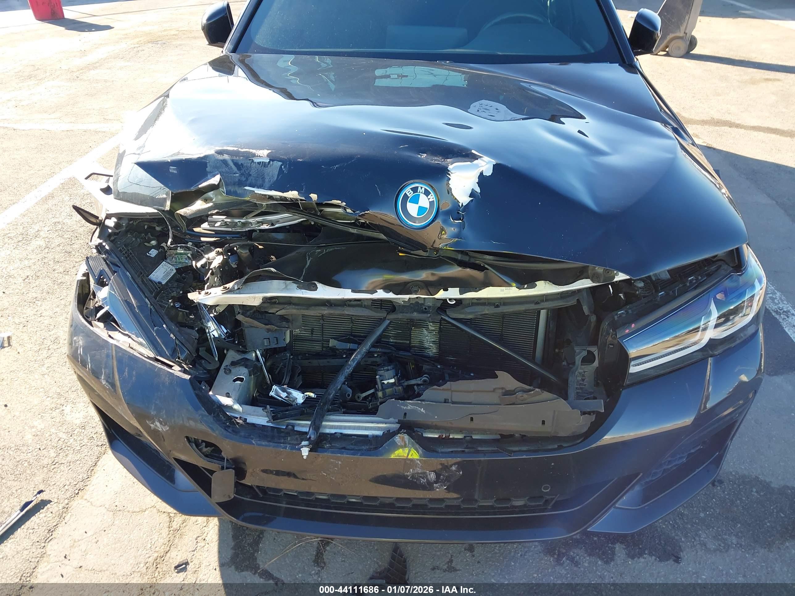 BMW 530E image 6