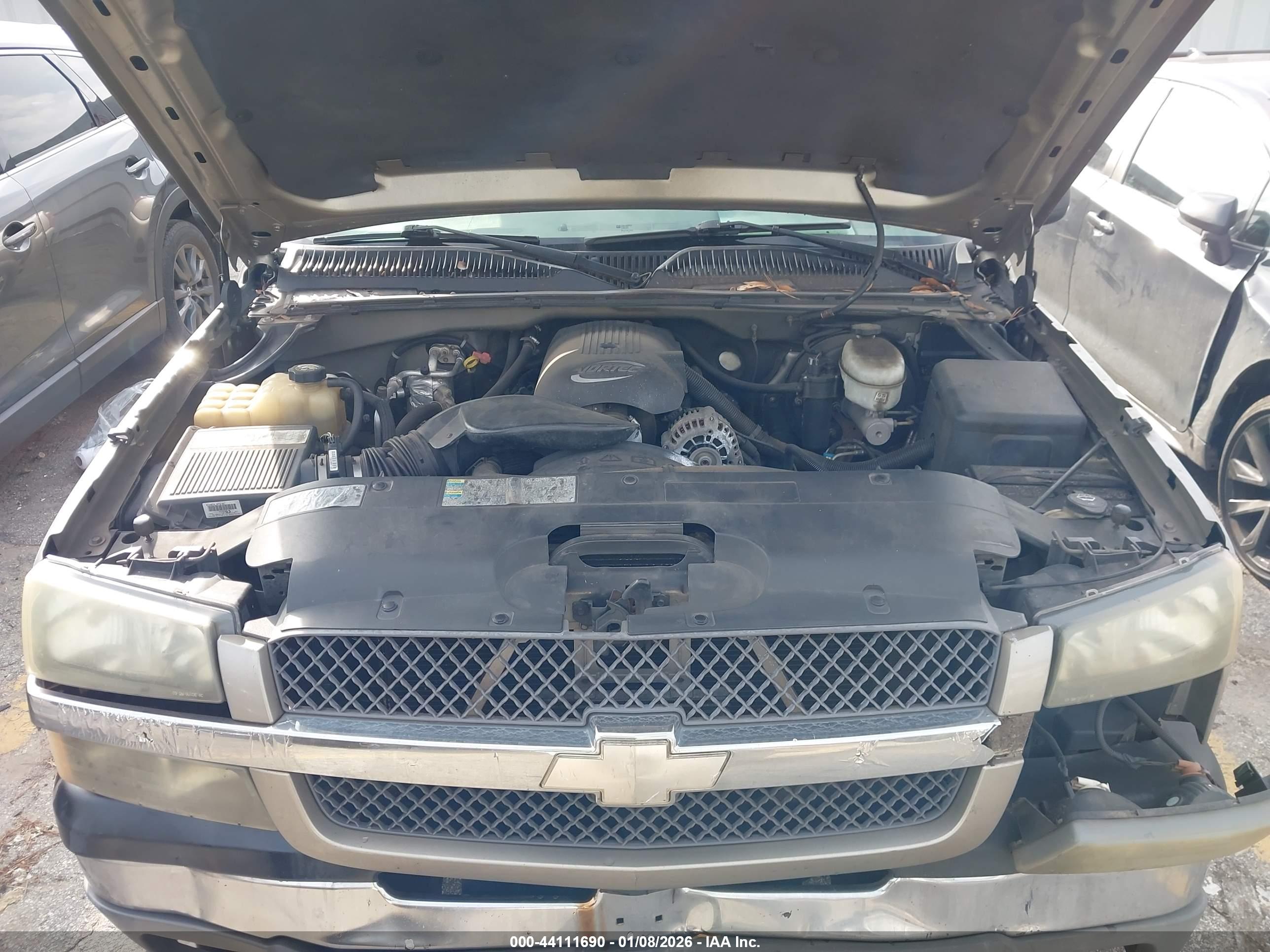 CHEVROLET SILVERADO image 10