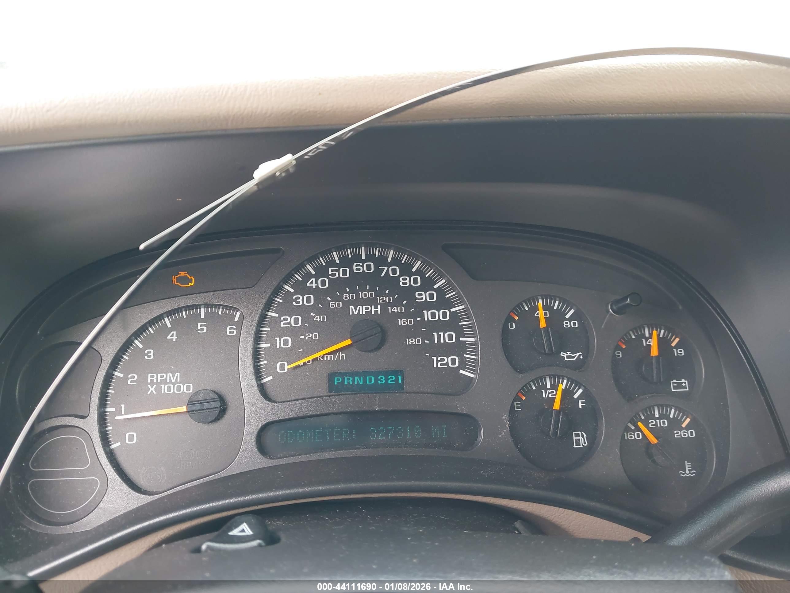 CHEVROLET SILVERADO image 7