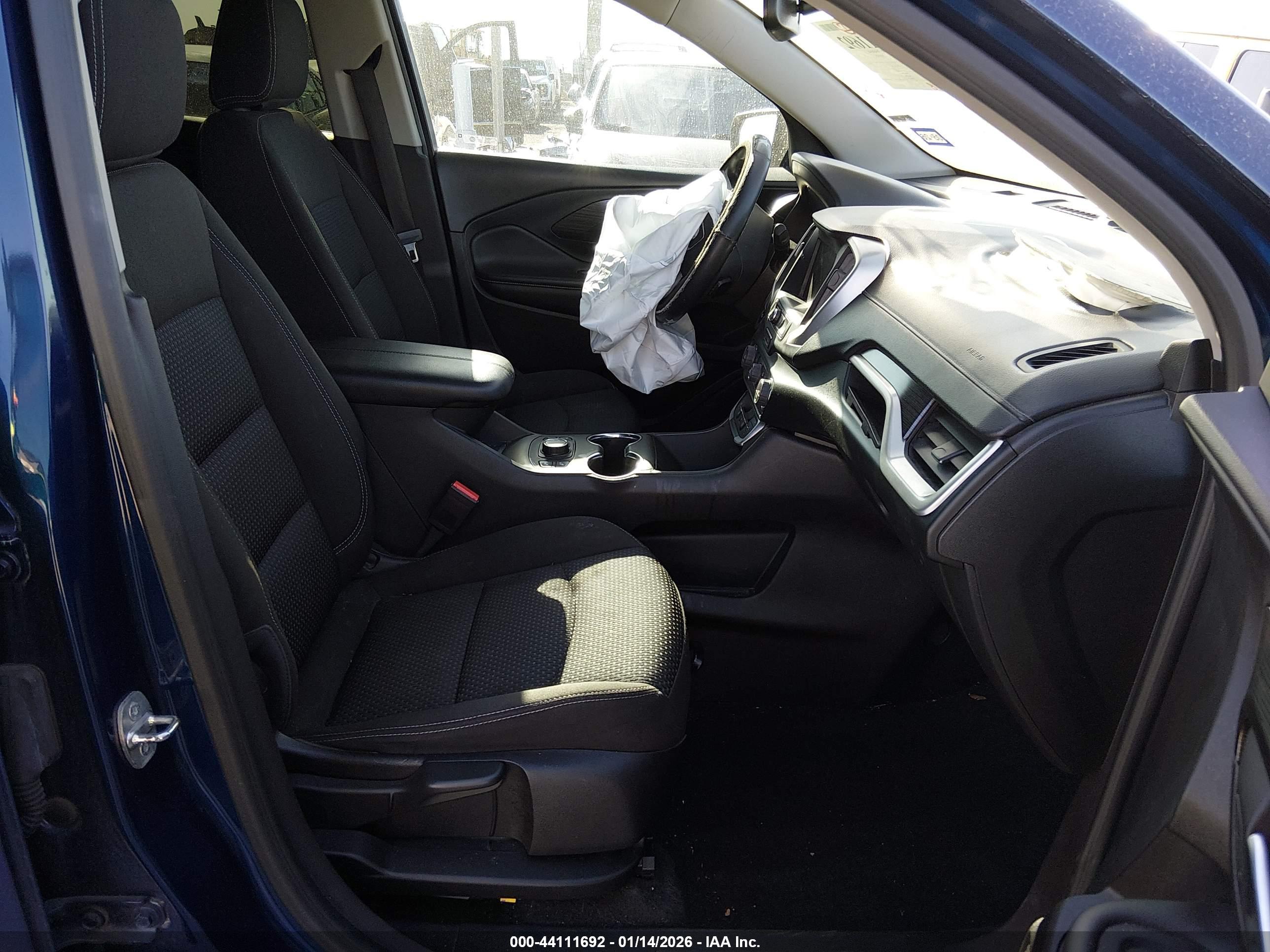 GMC TERRAIN image 5