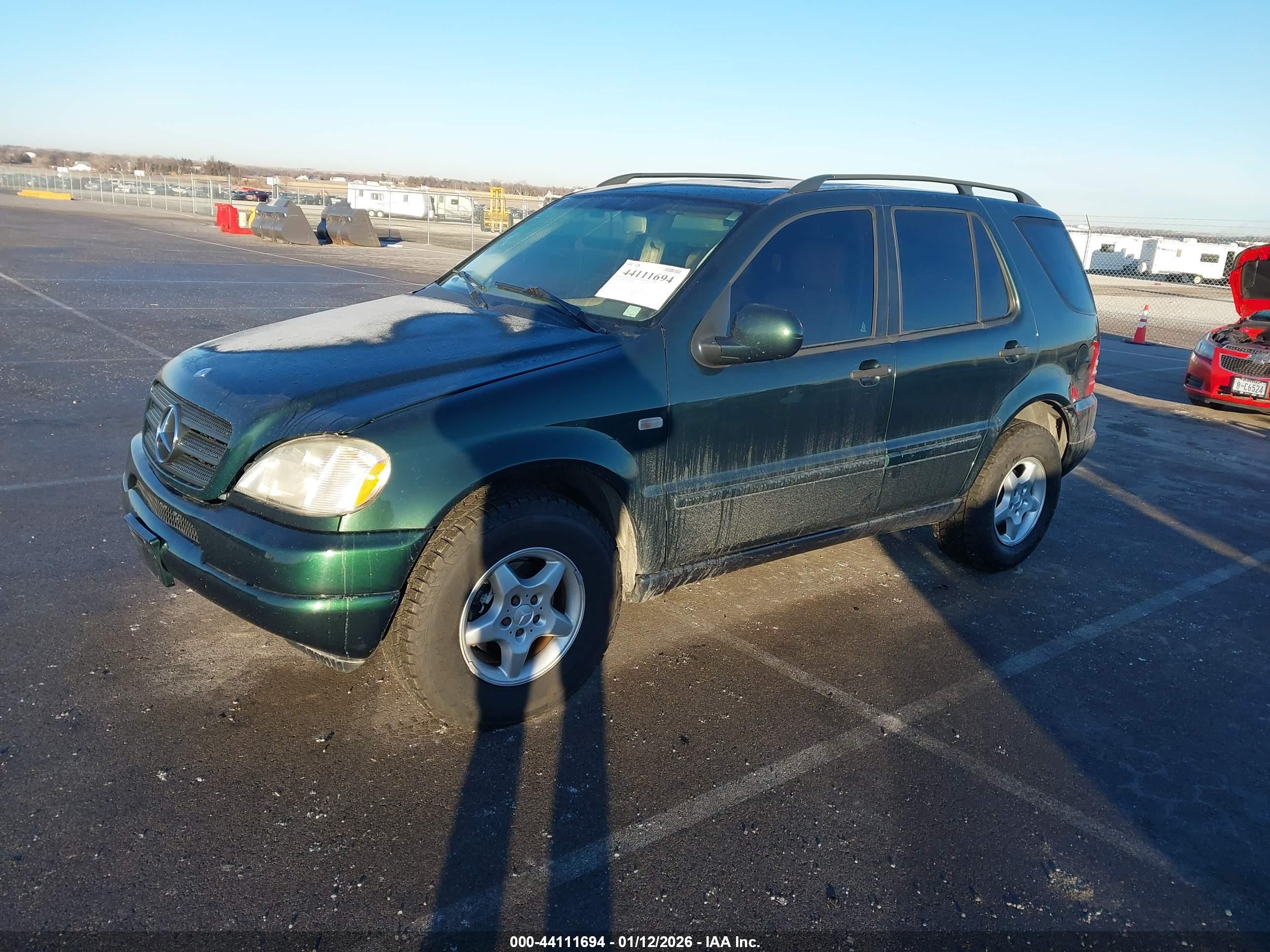 MERCEDES-BENZ ML image 2
