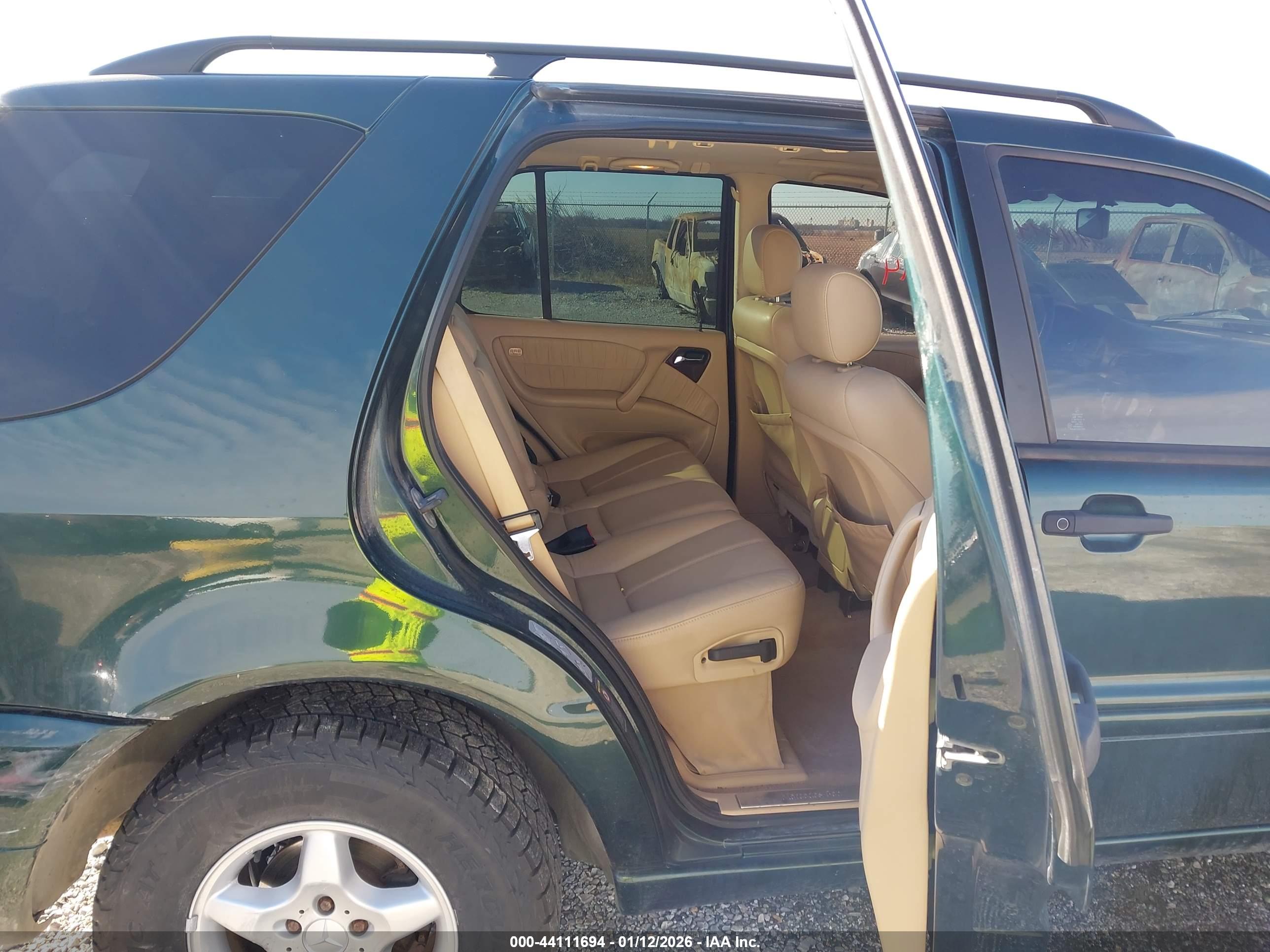 MERCEDES-BENZ ML image 8