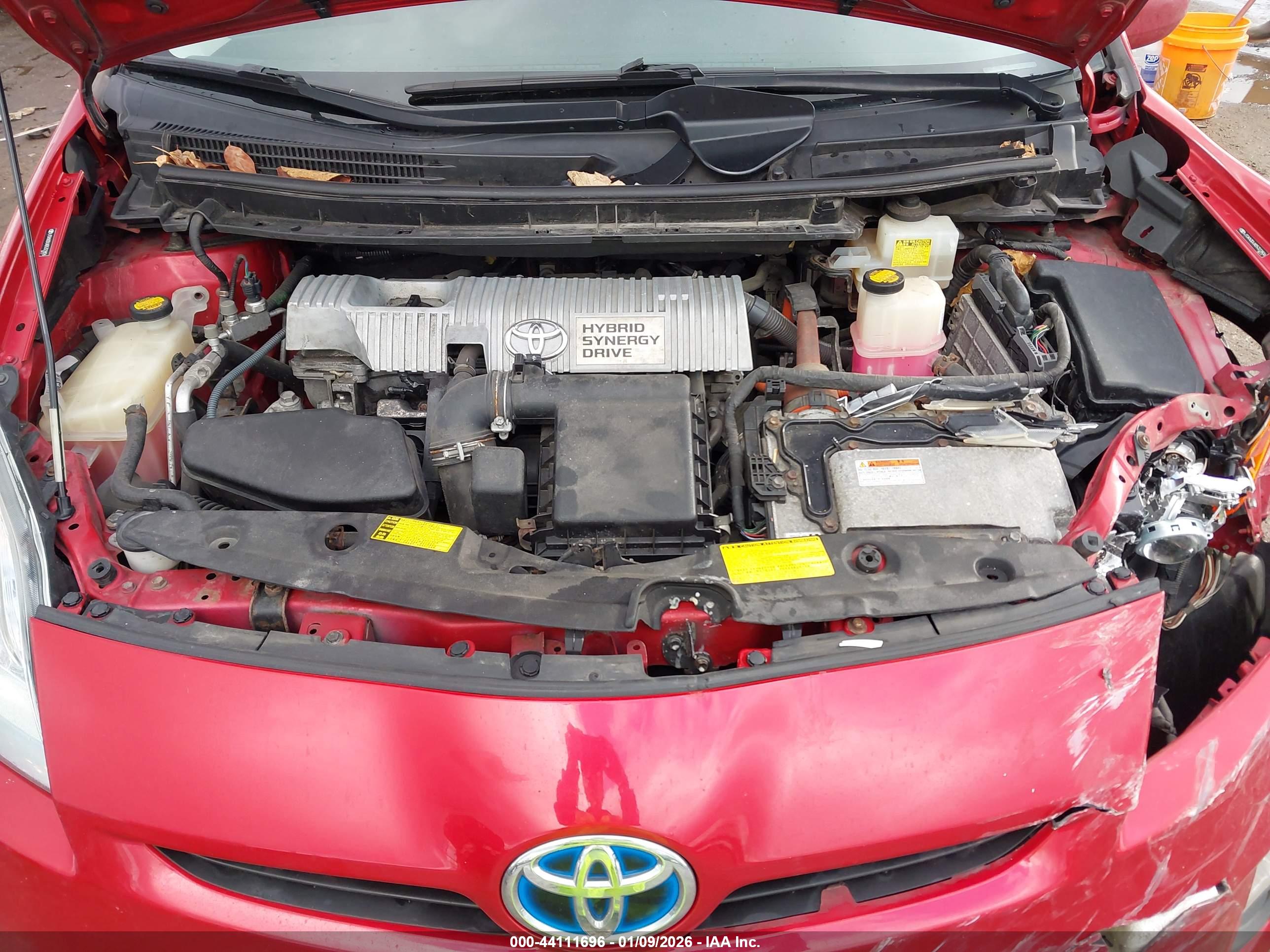TOYOTA PRIUS image 10