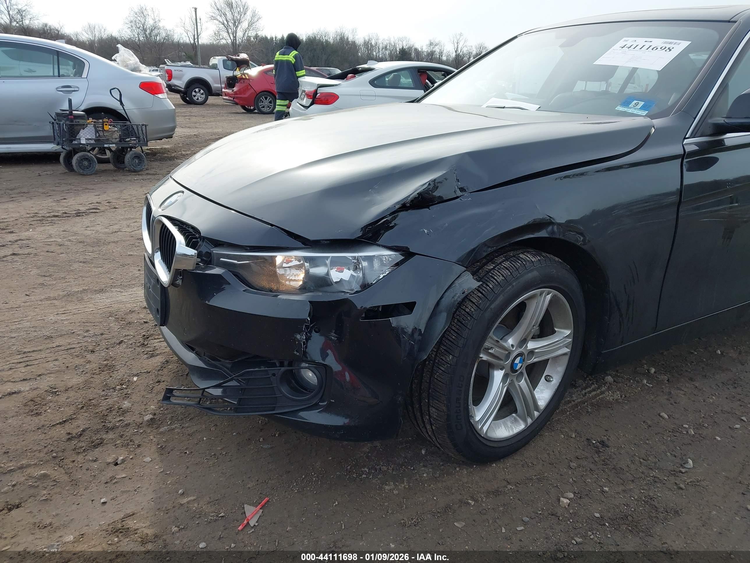 BMW 328I image 6