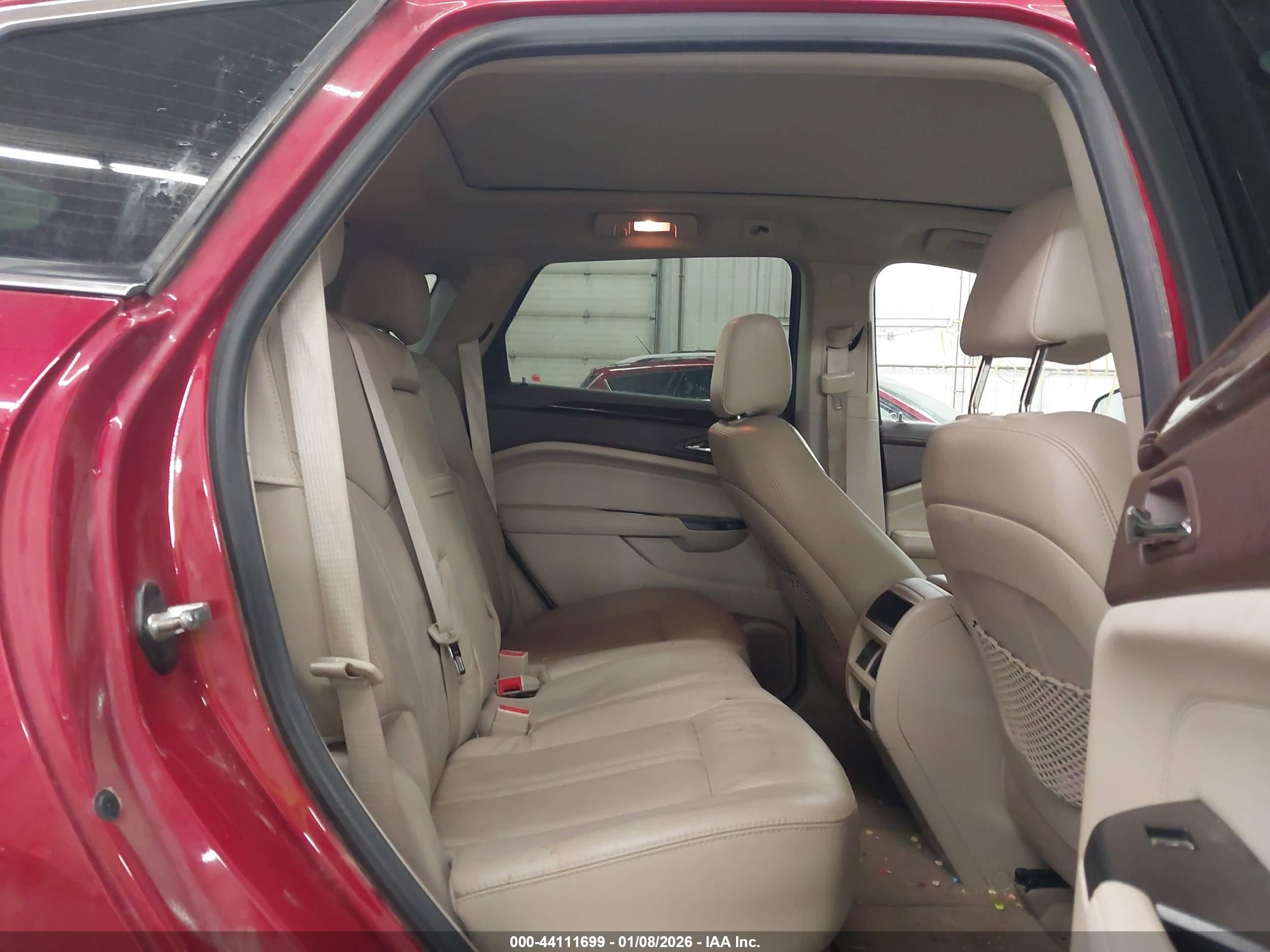 CADILLAC SRX image 8