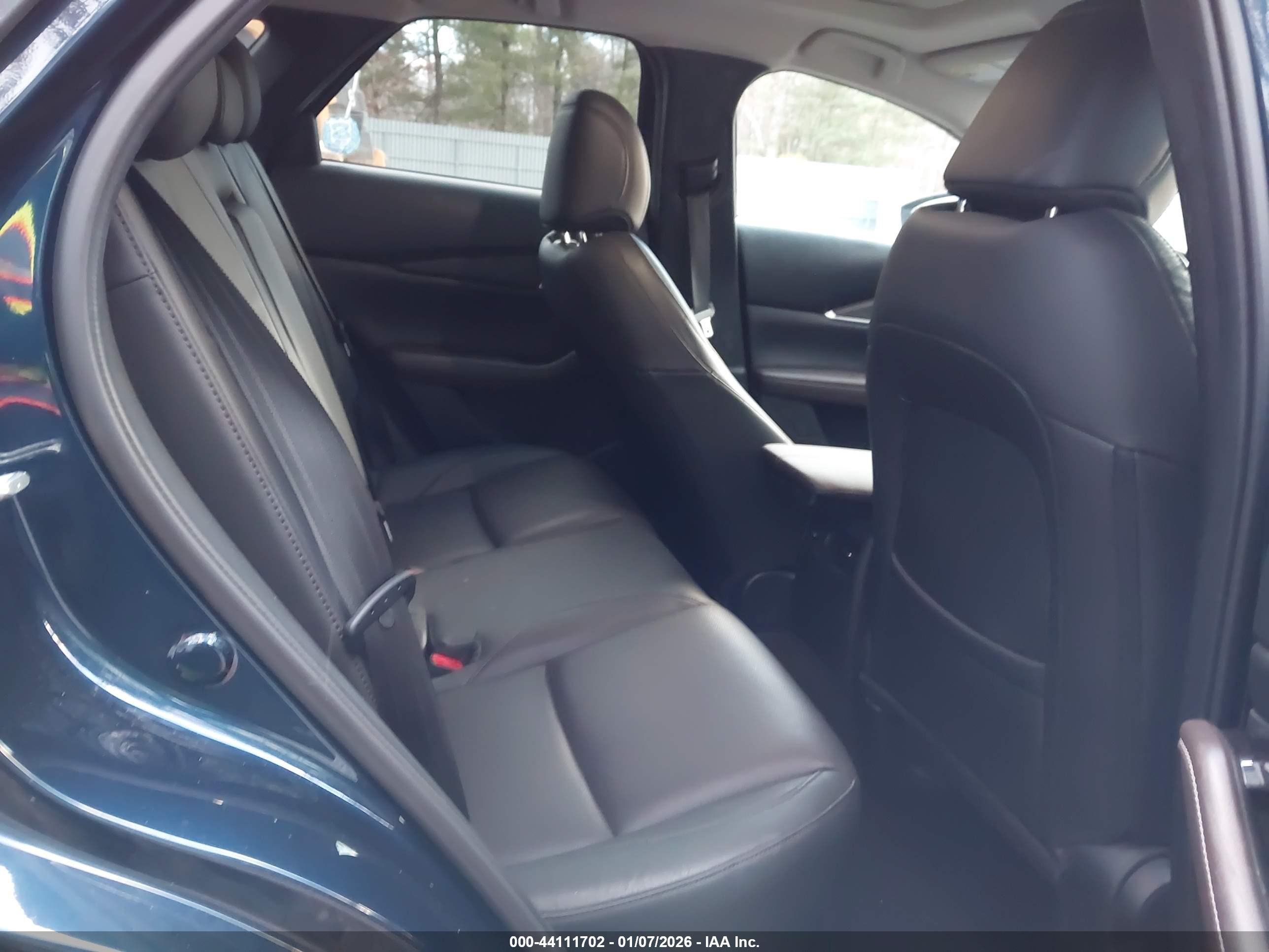 MAZDA CX-30 image 8