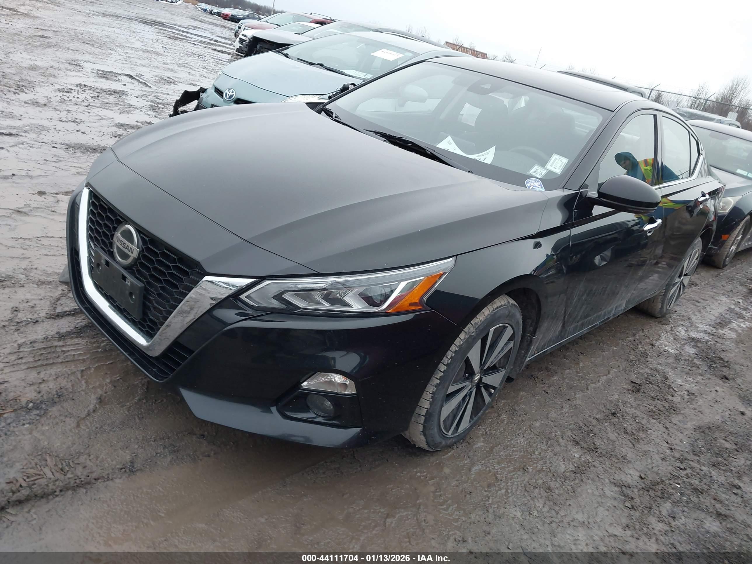 NISSAN ALTIMA image 2