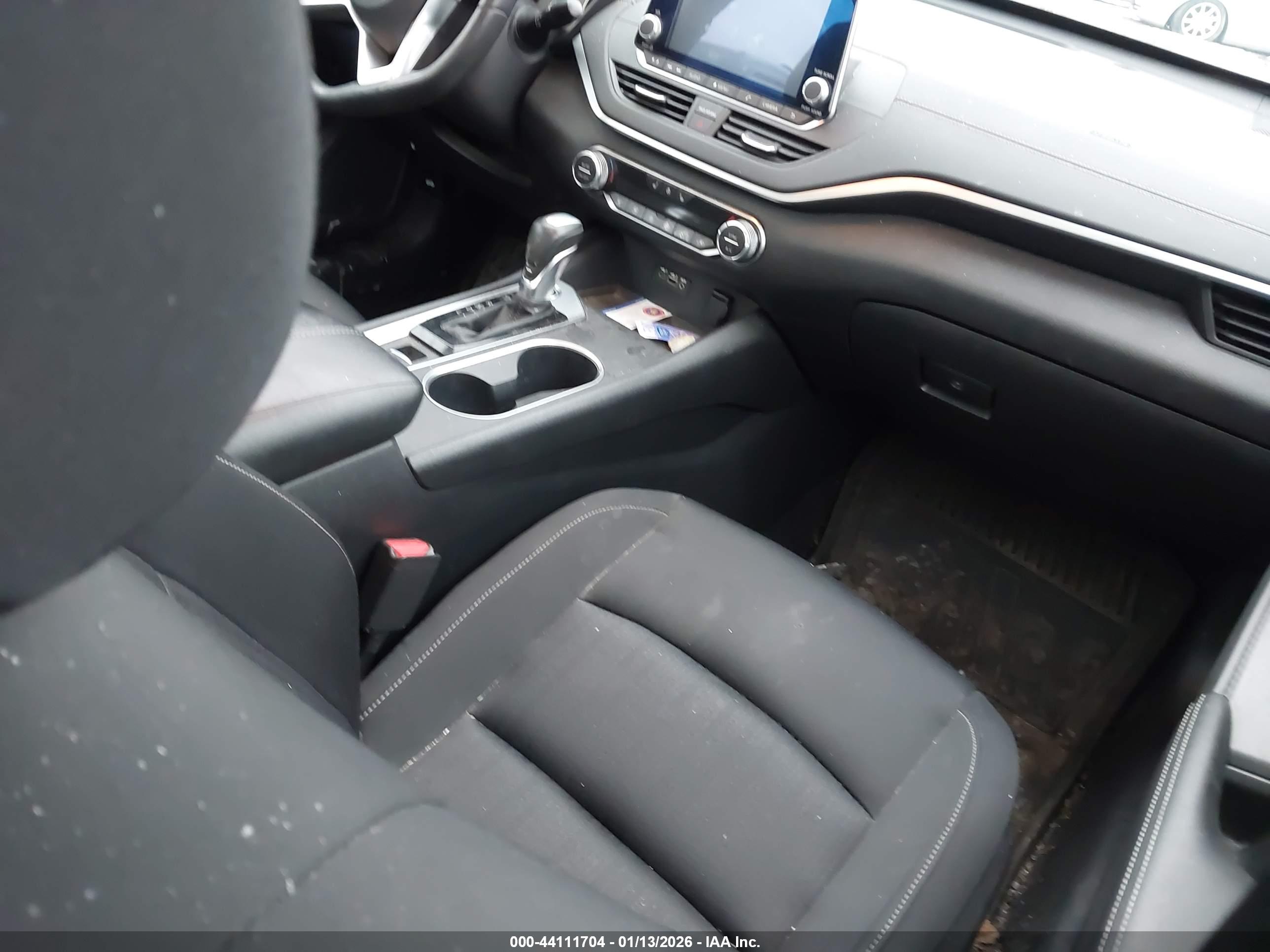 NISSAN ALTIMA image 5