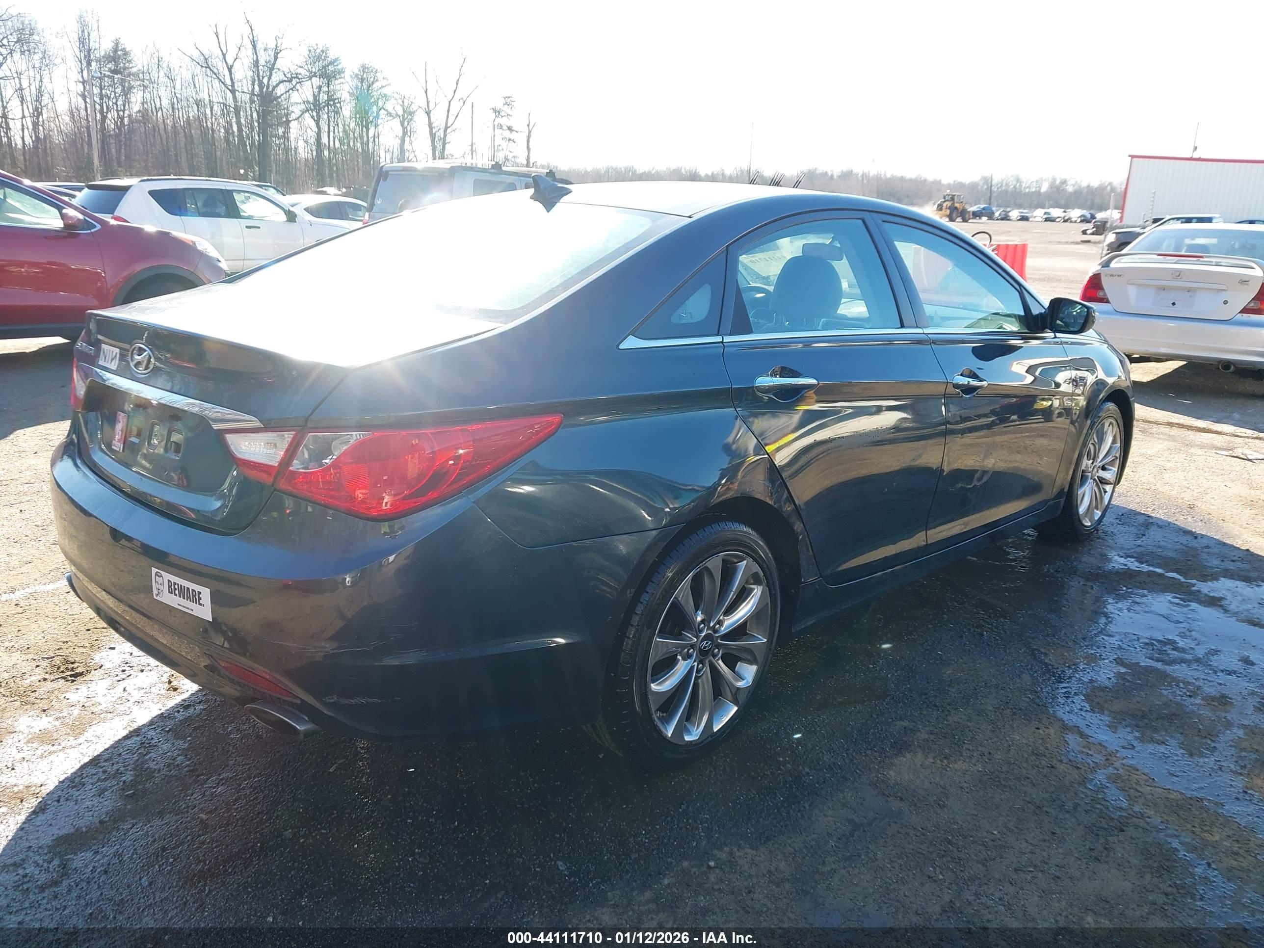 HYUNDAI SONATA image 4