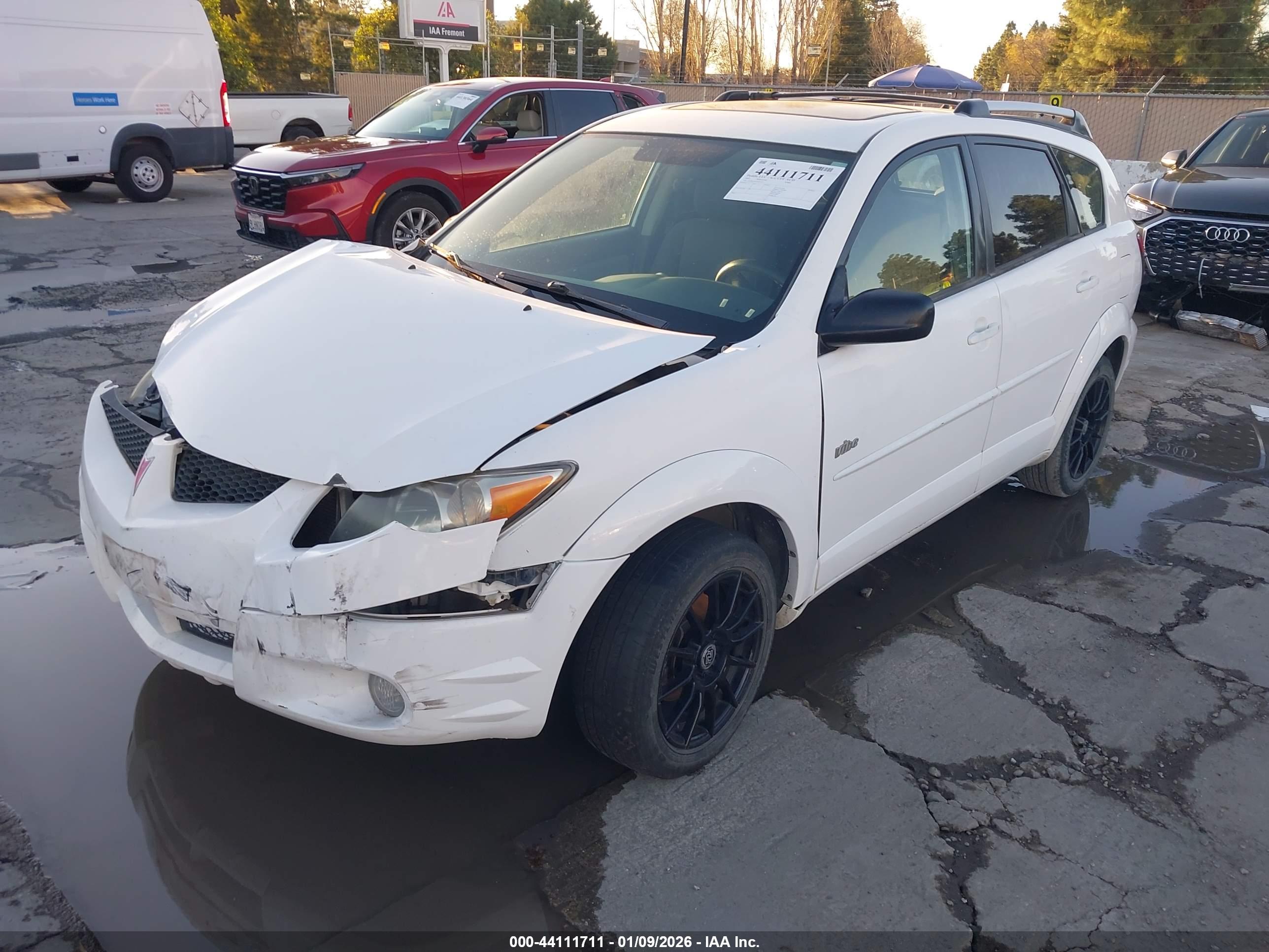 PONTIAC VIBE image 2