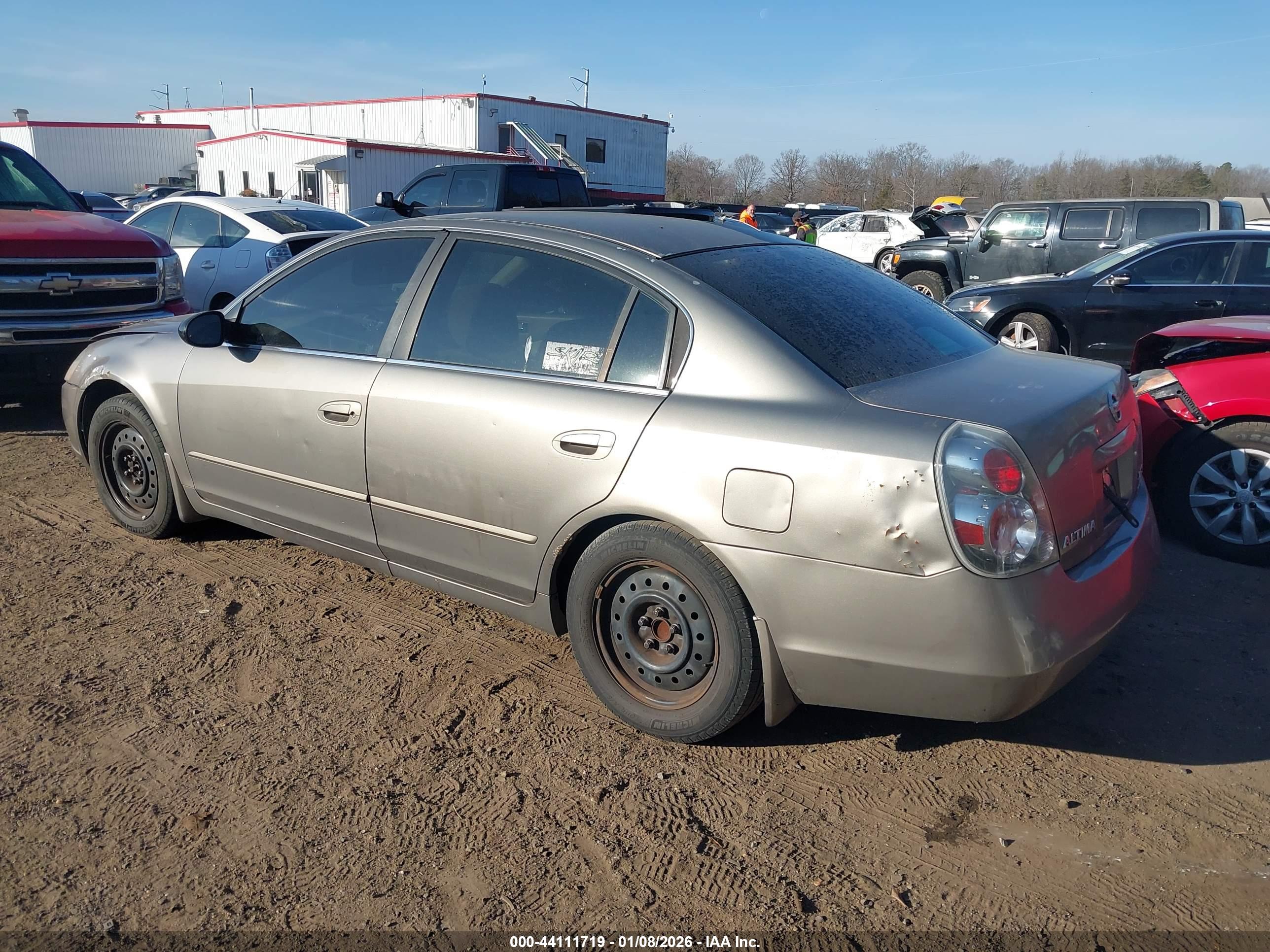 NISSAN ALTIMA image 3