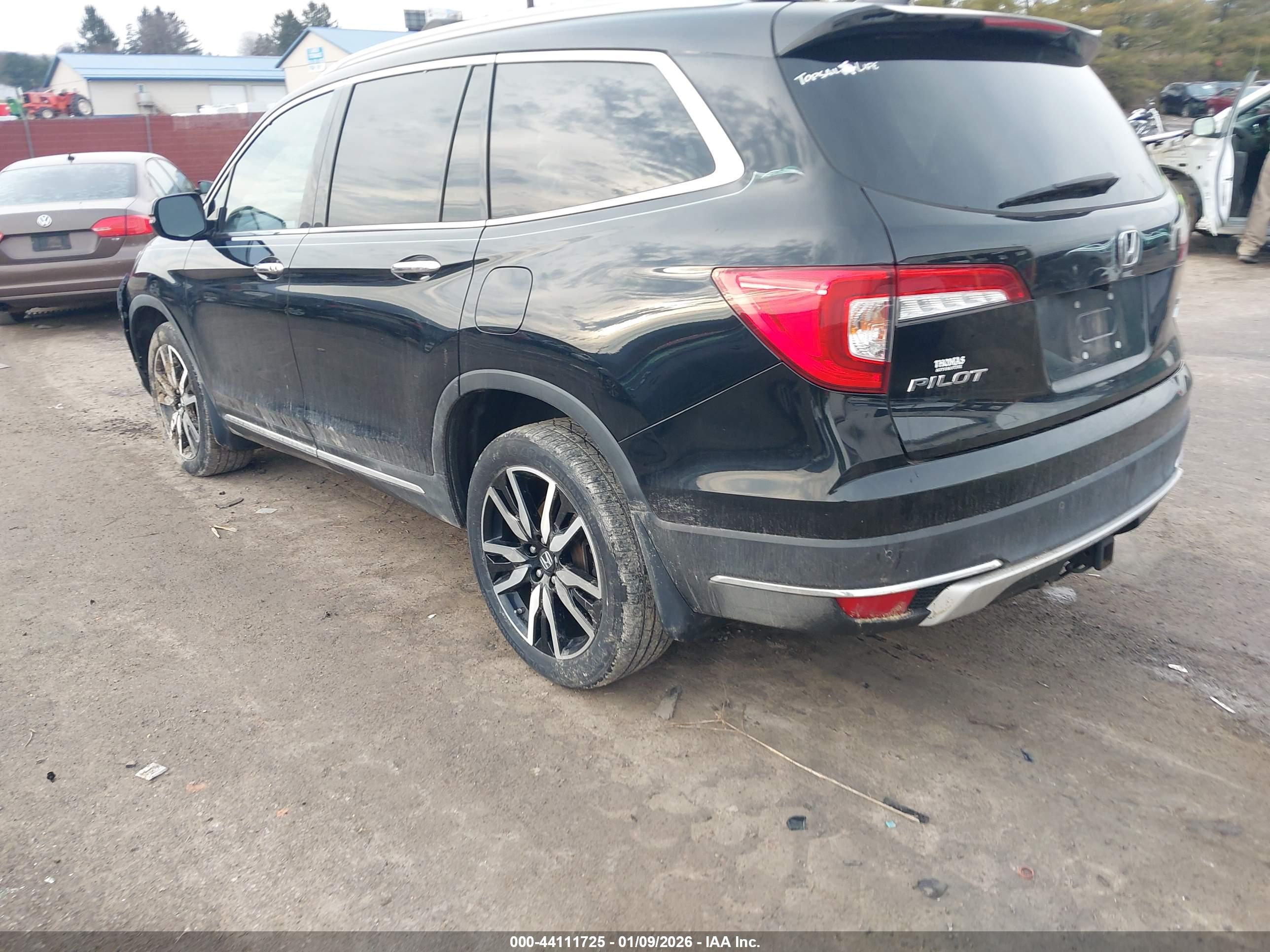 HONDA PILOT image 3