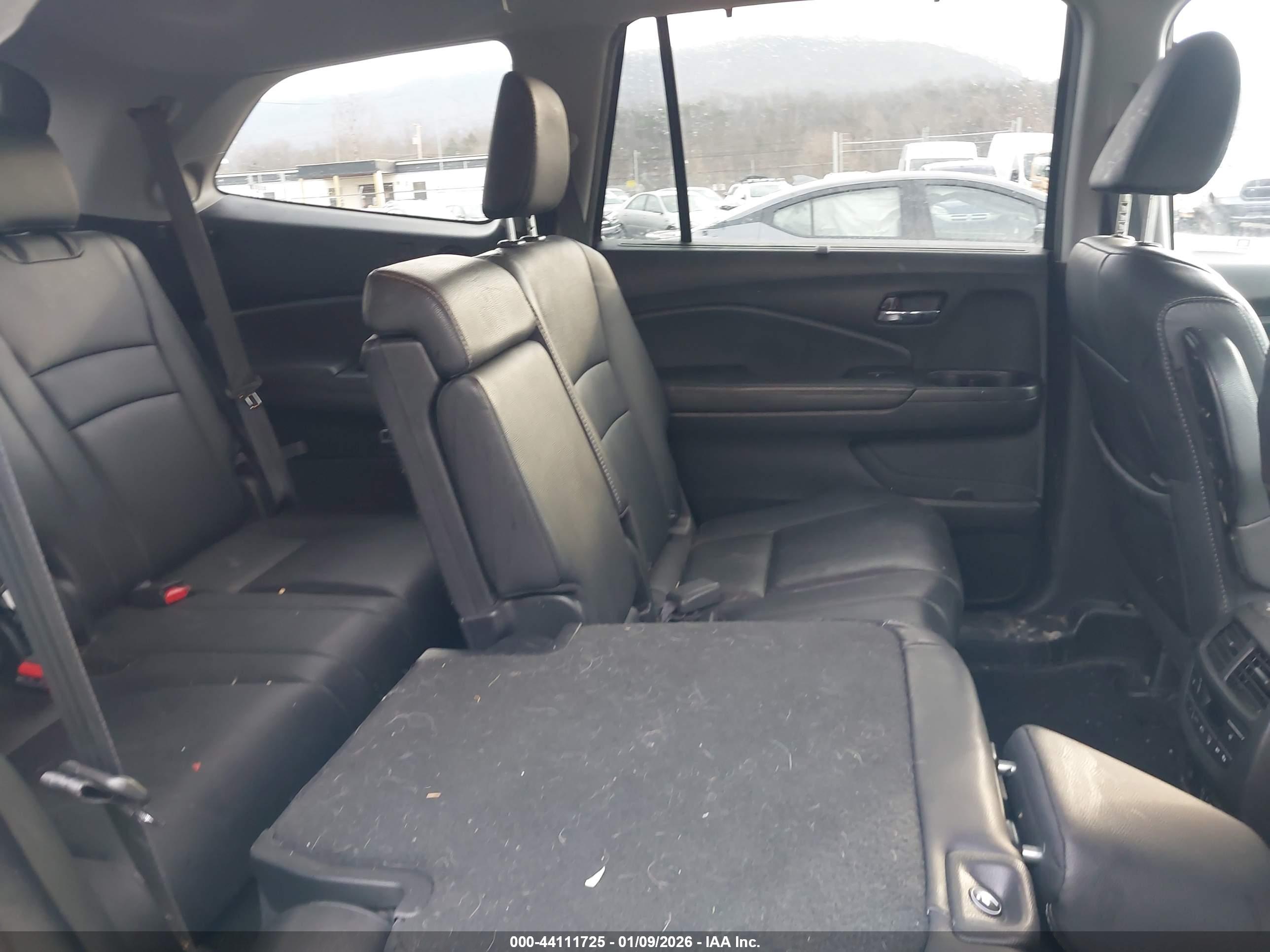 HONDA PILOT image 8