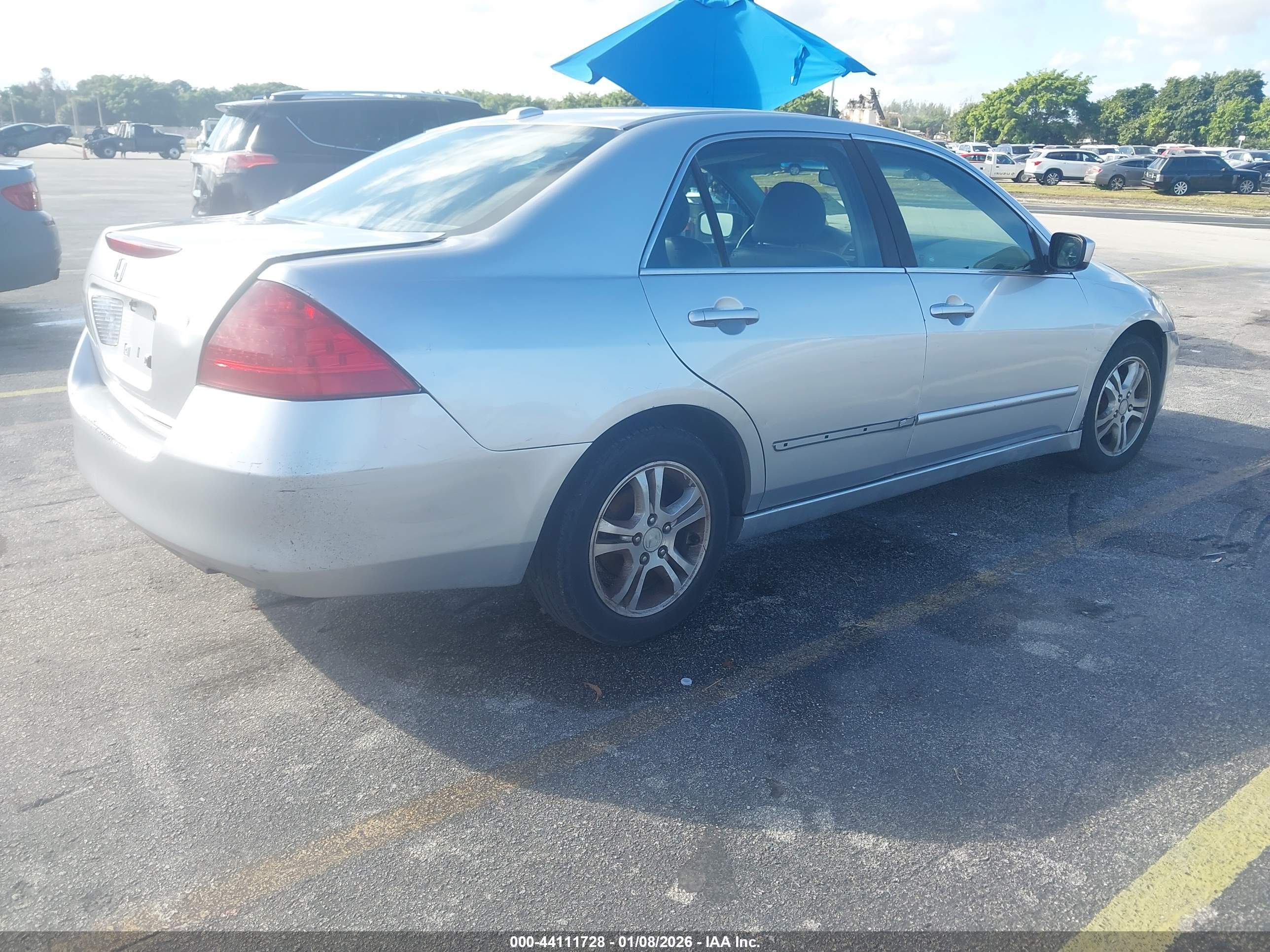 HONDA ACCORD image 4