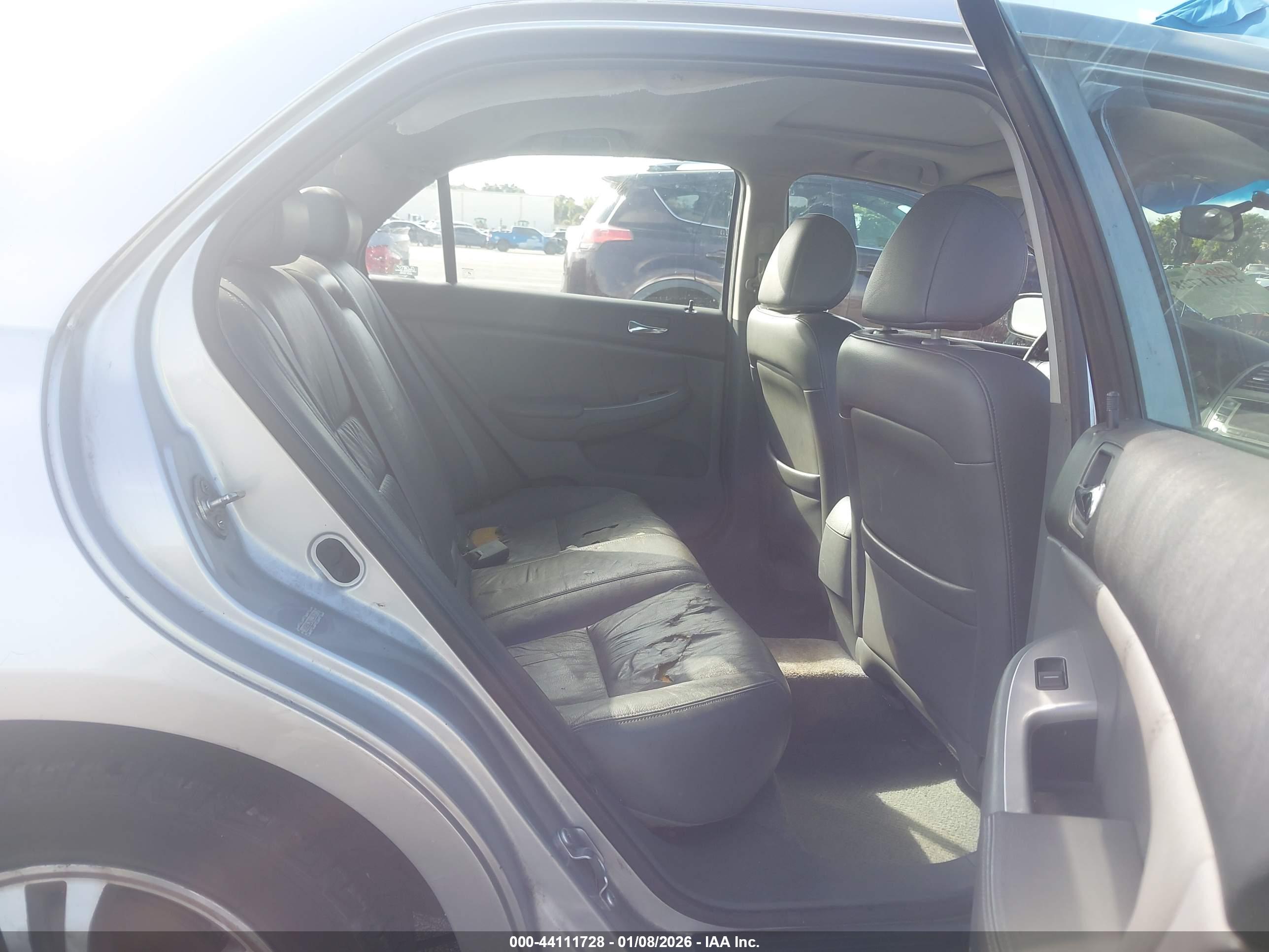 HONDA ACCORD image 8