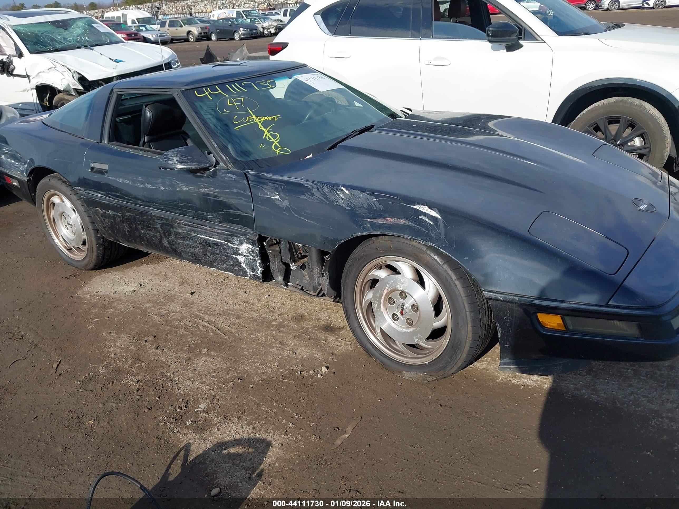 CHEVROLET CORVETTE image 6
