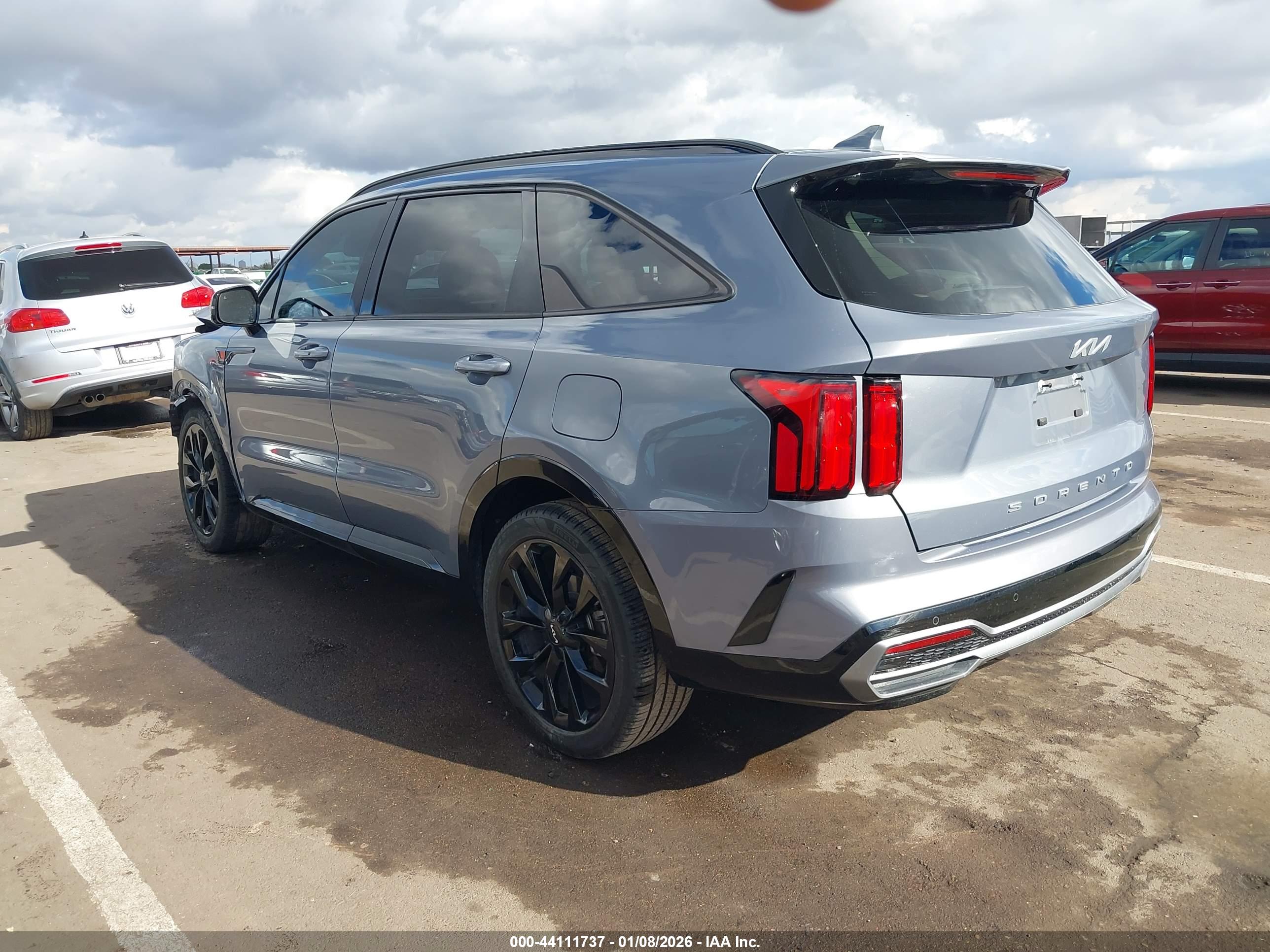 KIA SORENTO image 3