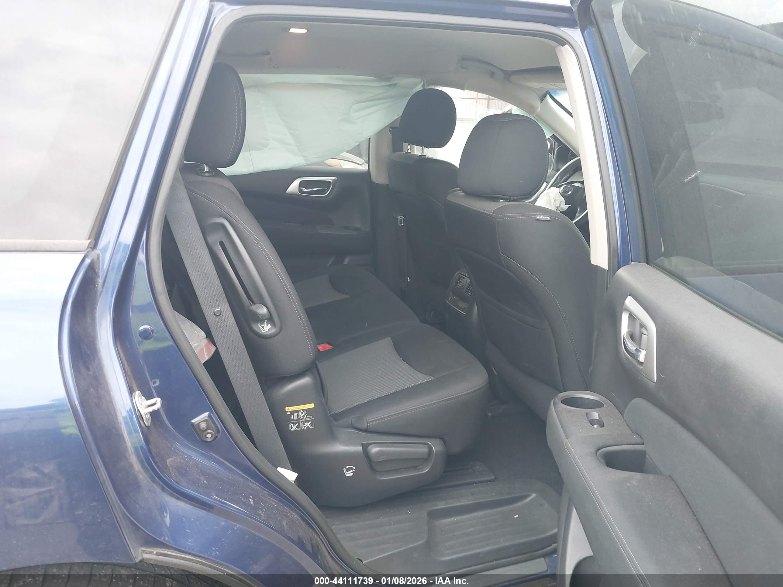 NISSAN PATHFINDER image 8