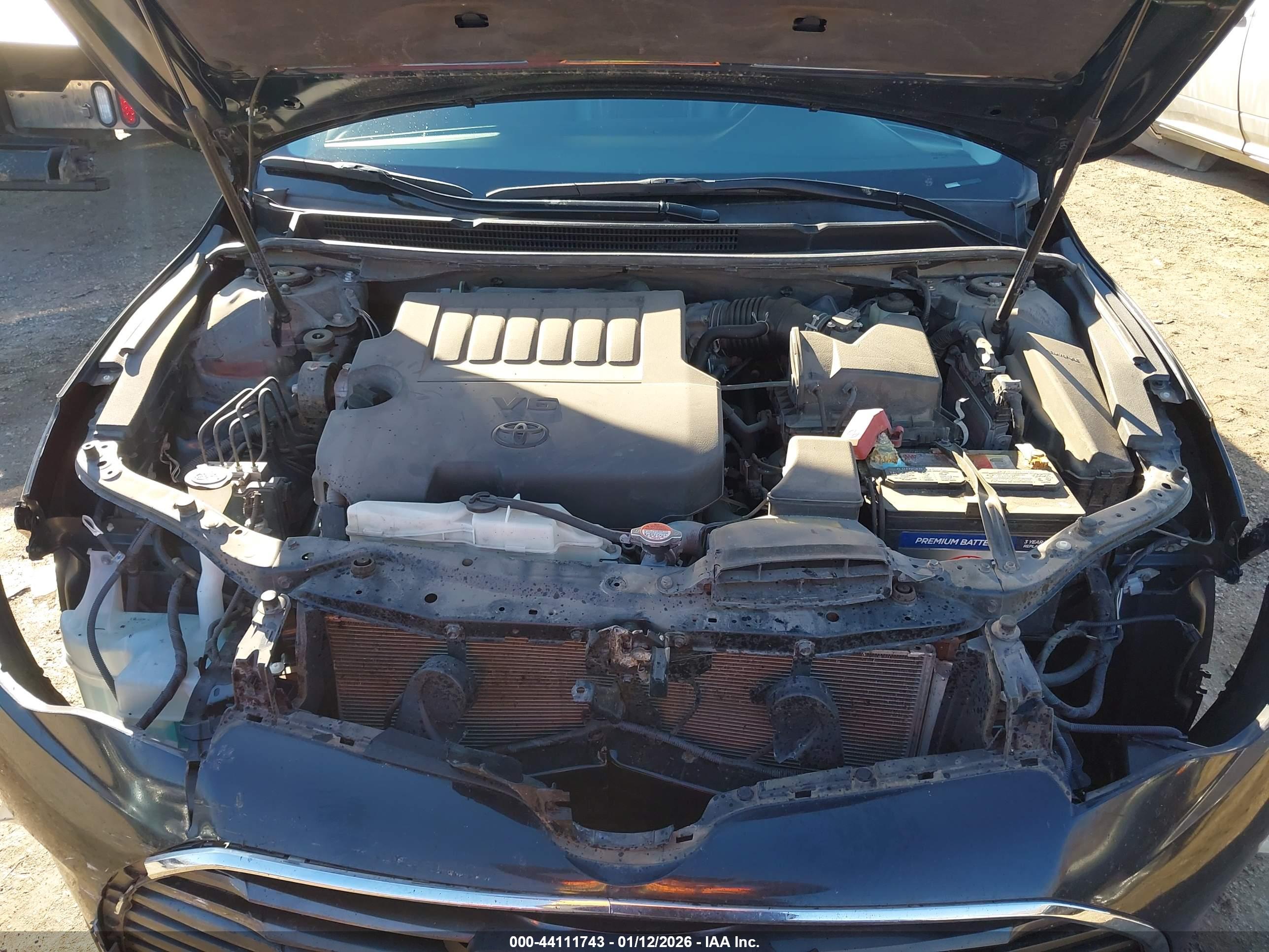 TOYOTA AVALON image 10
