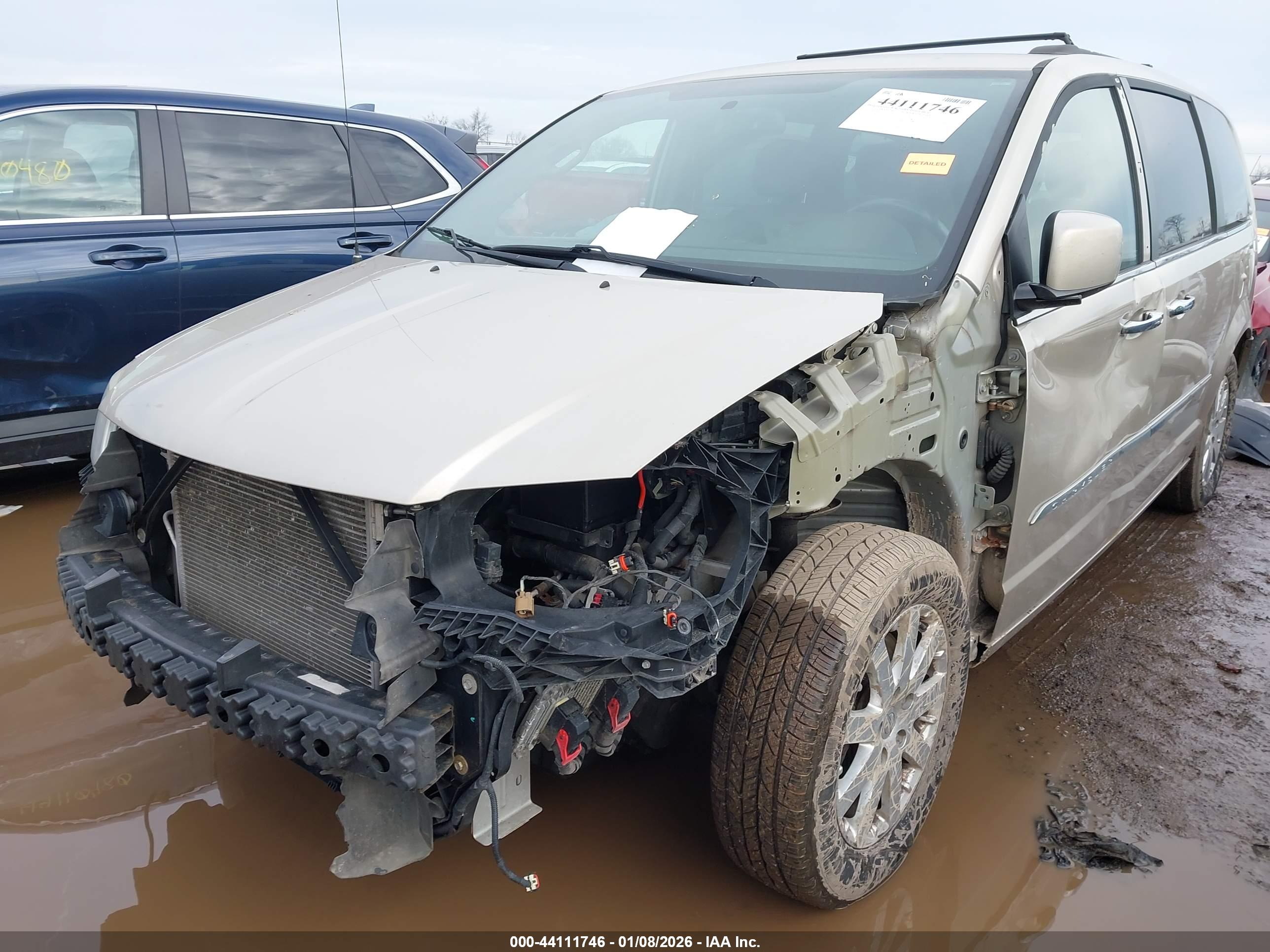 CHRYSLER TOWN image 6