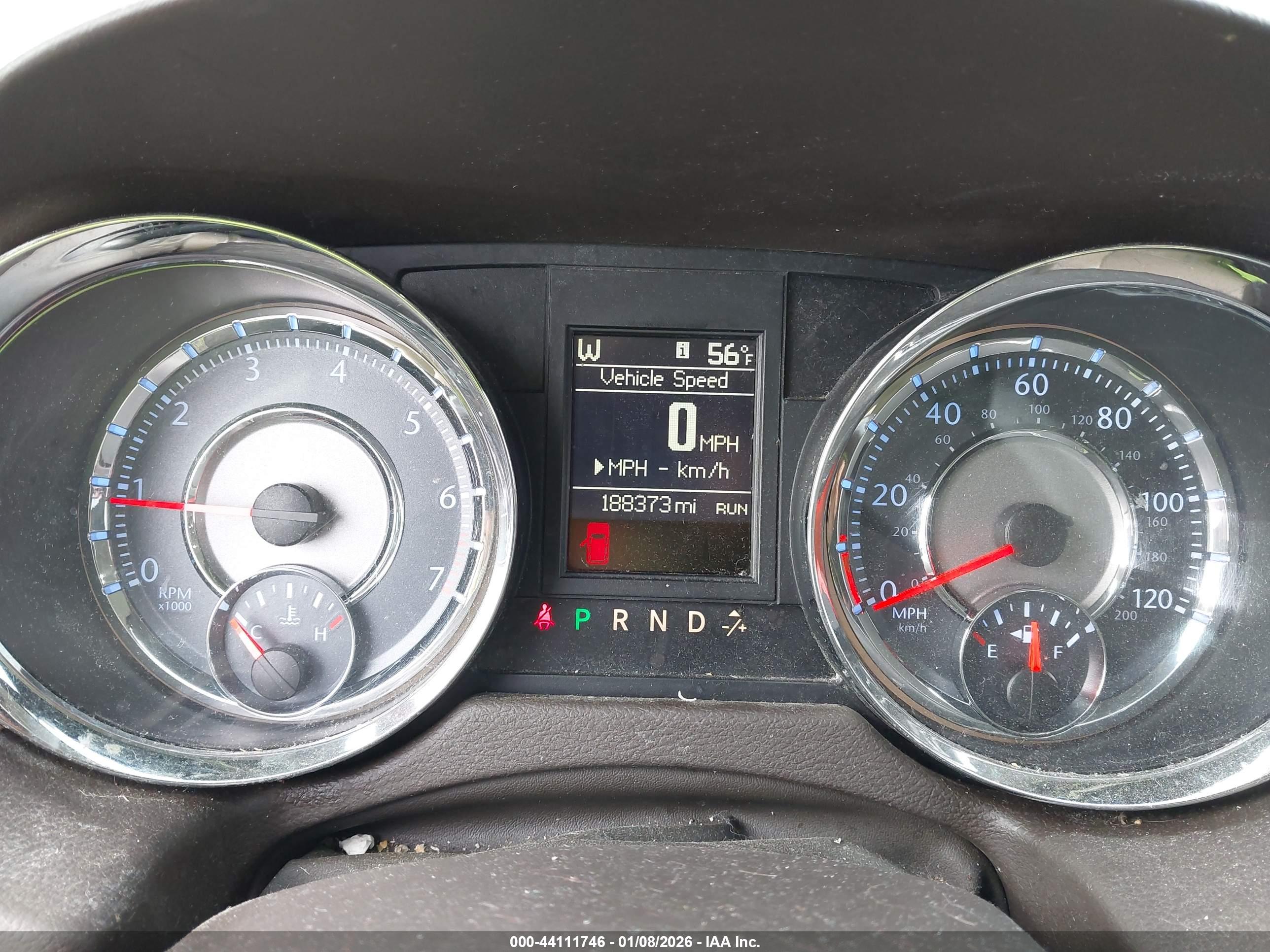 CHRYSLER TOWN image 7