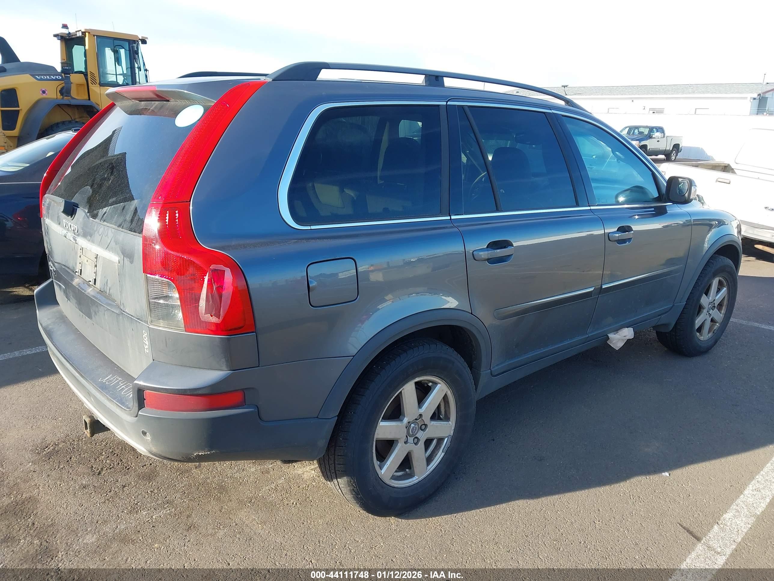 VOLVO XC90 image 4
