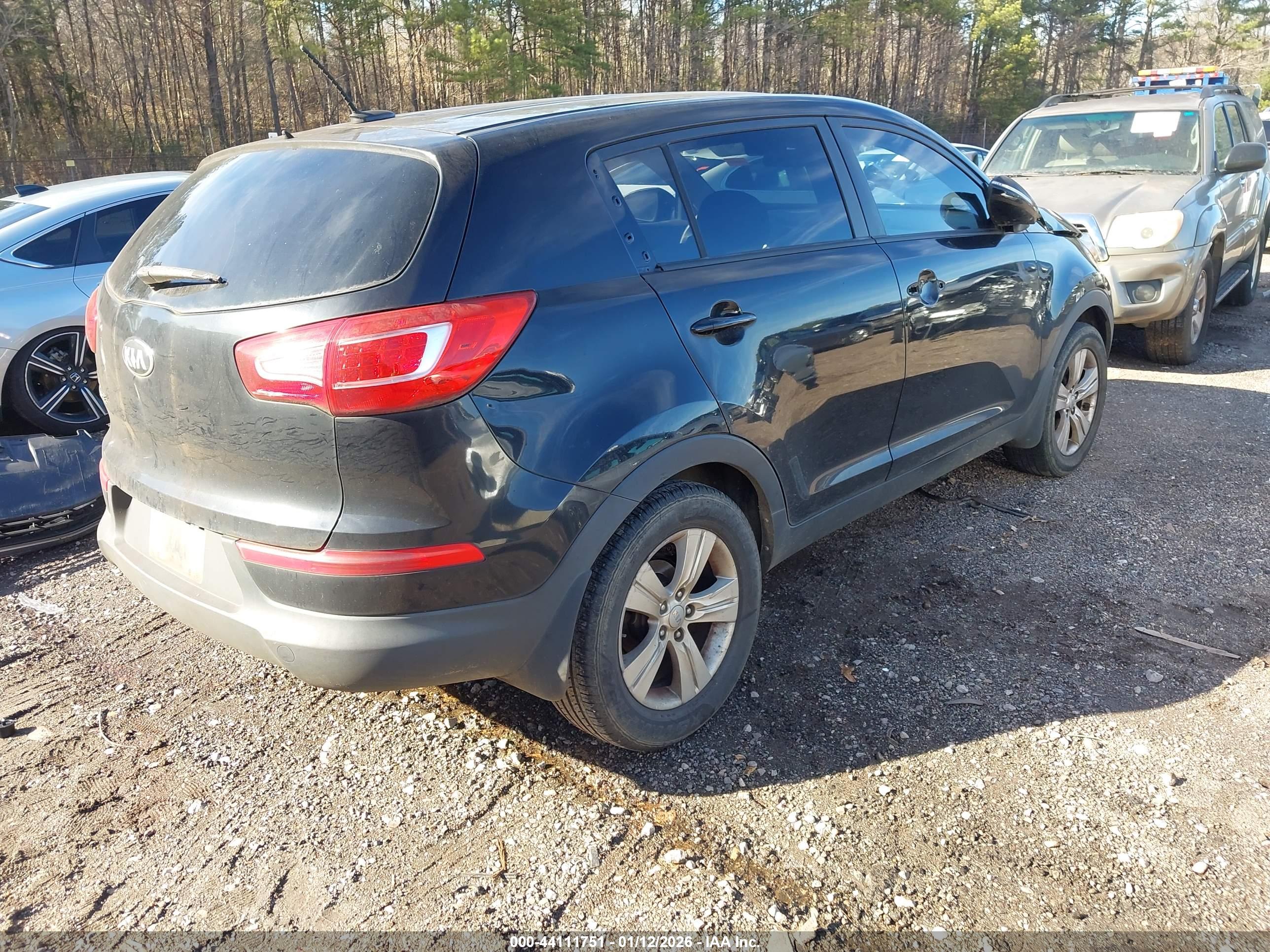 KIA SPORTAGE image 4