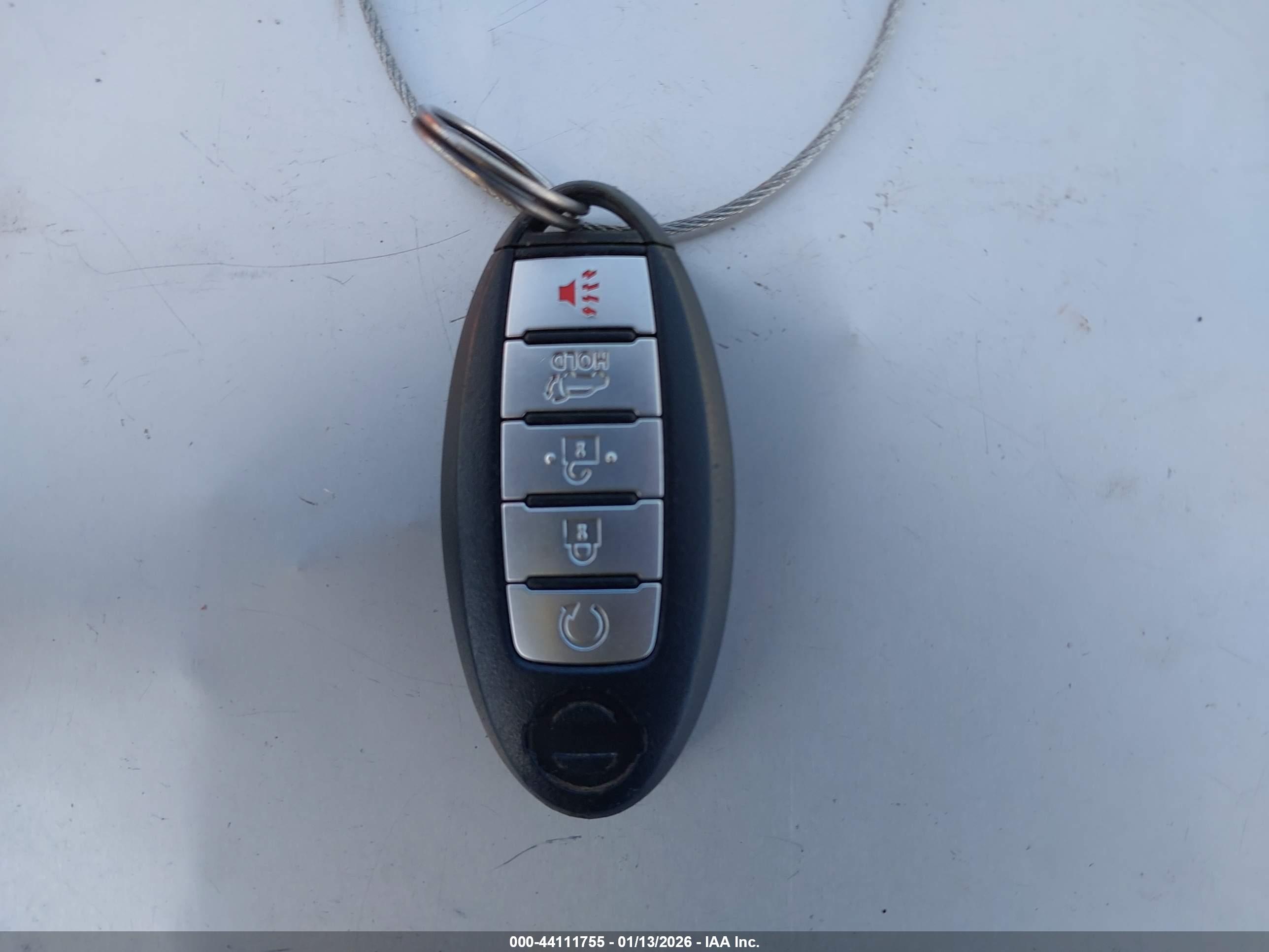 NISSAN ROGUE image 11