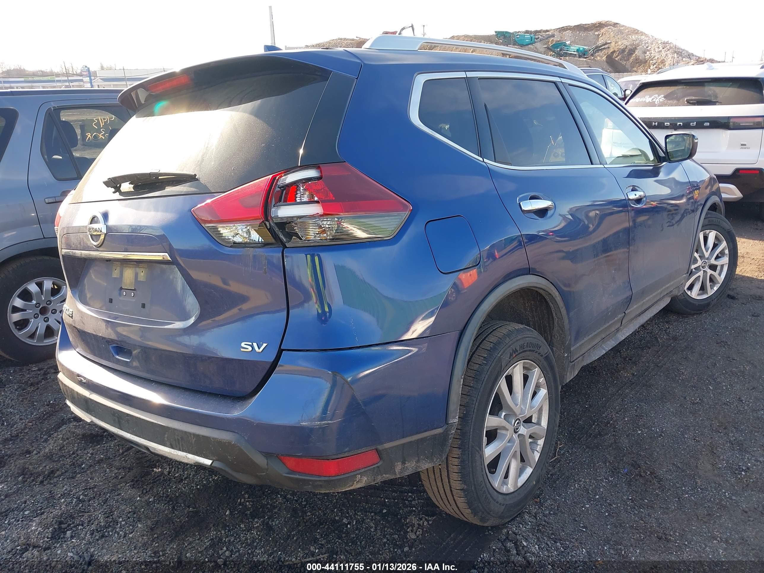 NISSAN ROGUE image 4