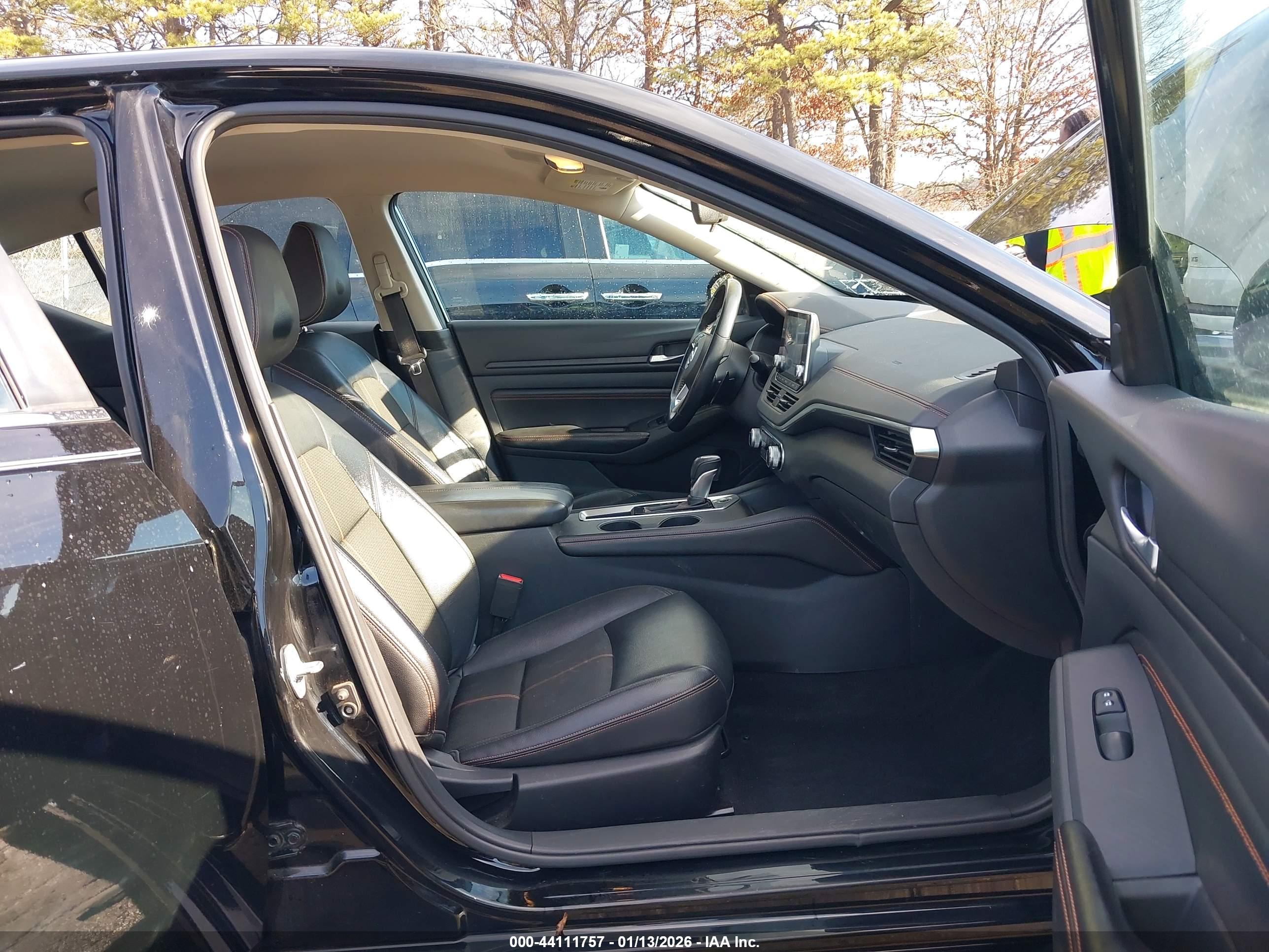 NISSAN ALTIMA image 5