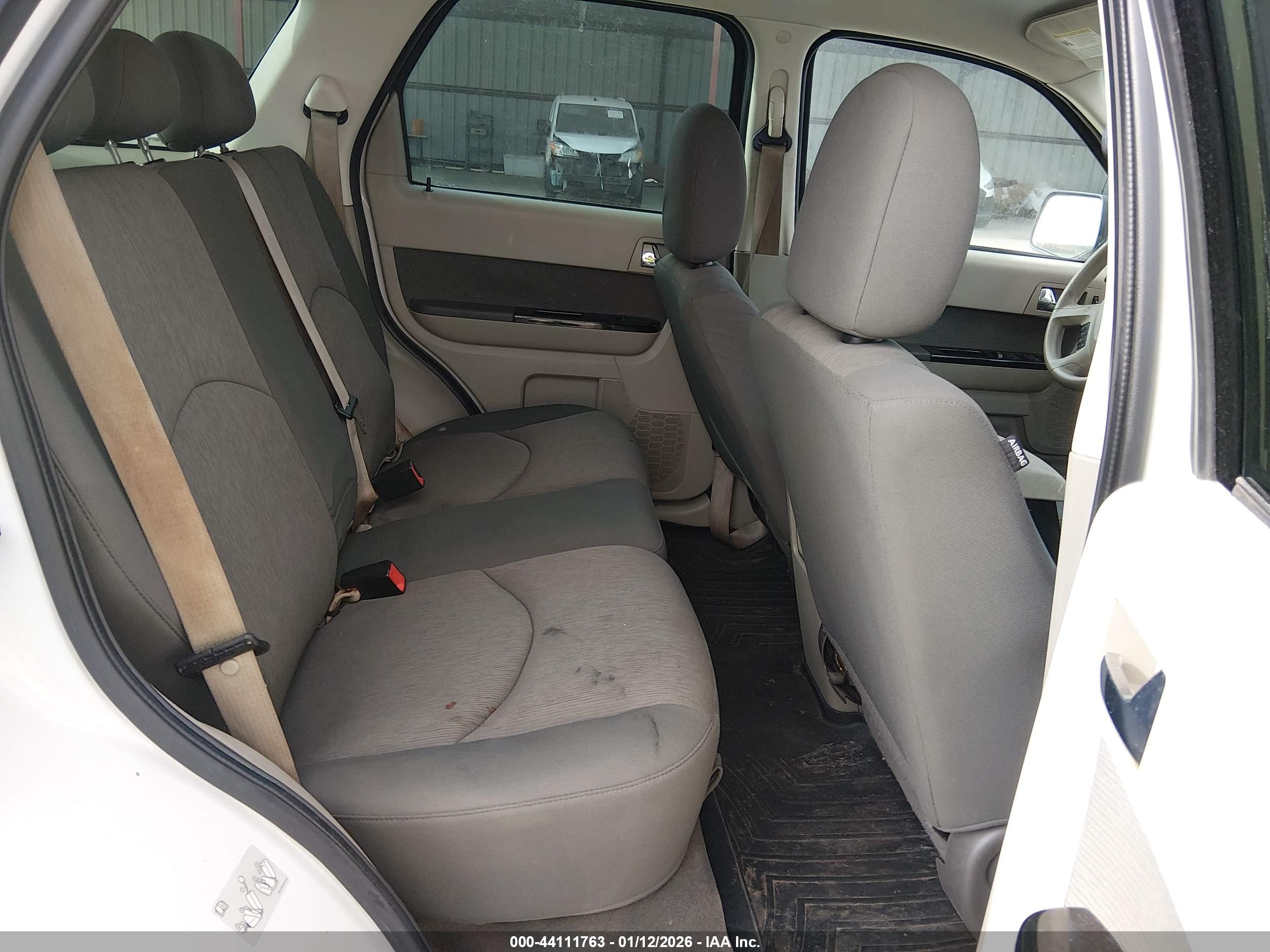 MAZDA TRIBUTE image 8
