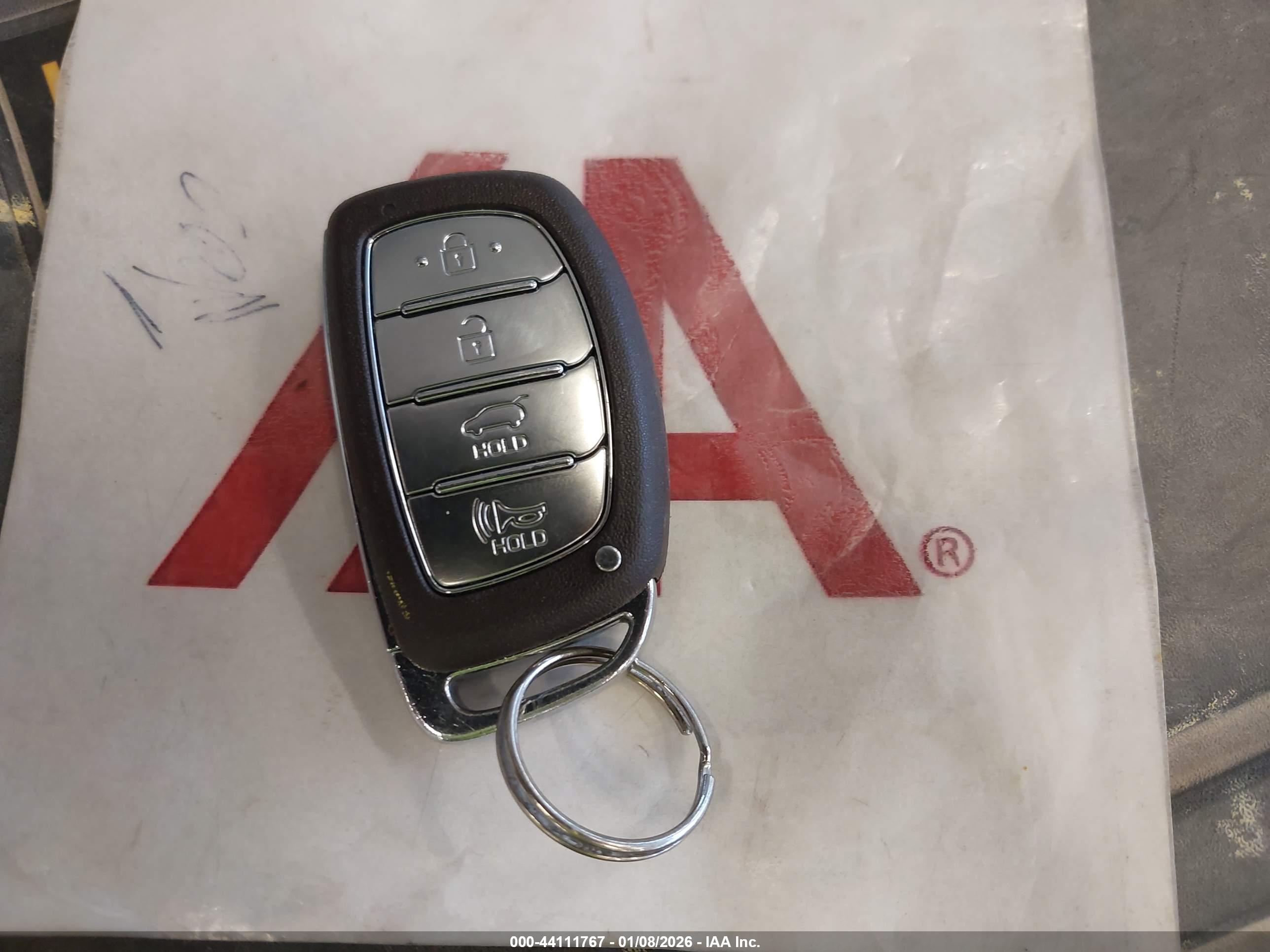 HYUNDAI TUCSON image 11