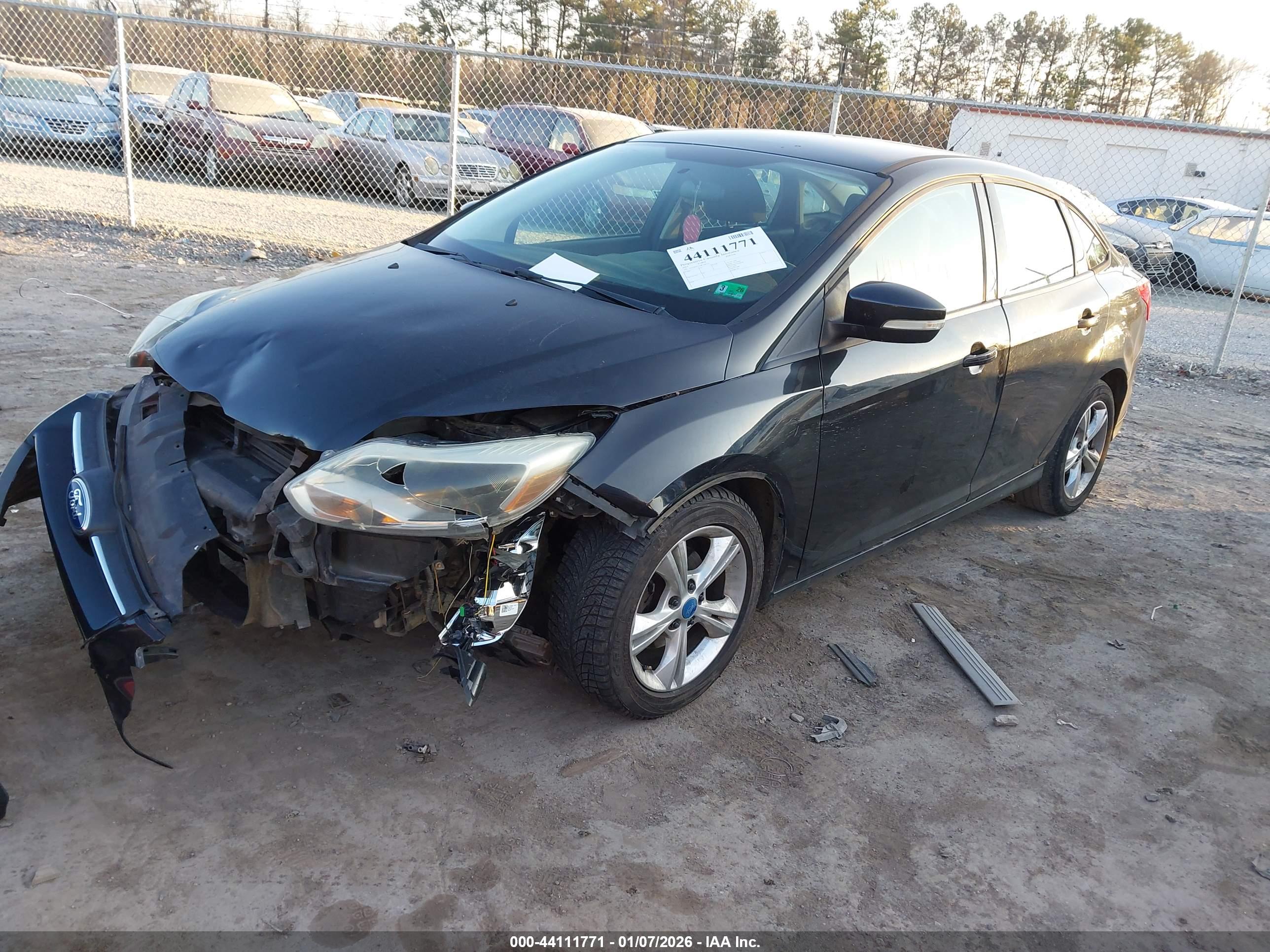 FORD FOCUS image 2