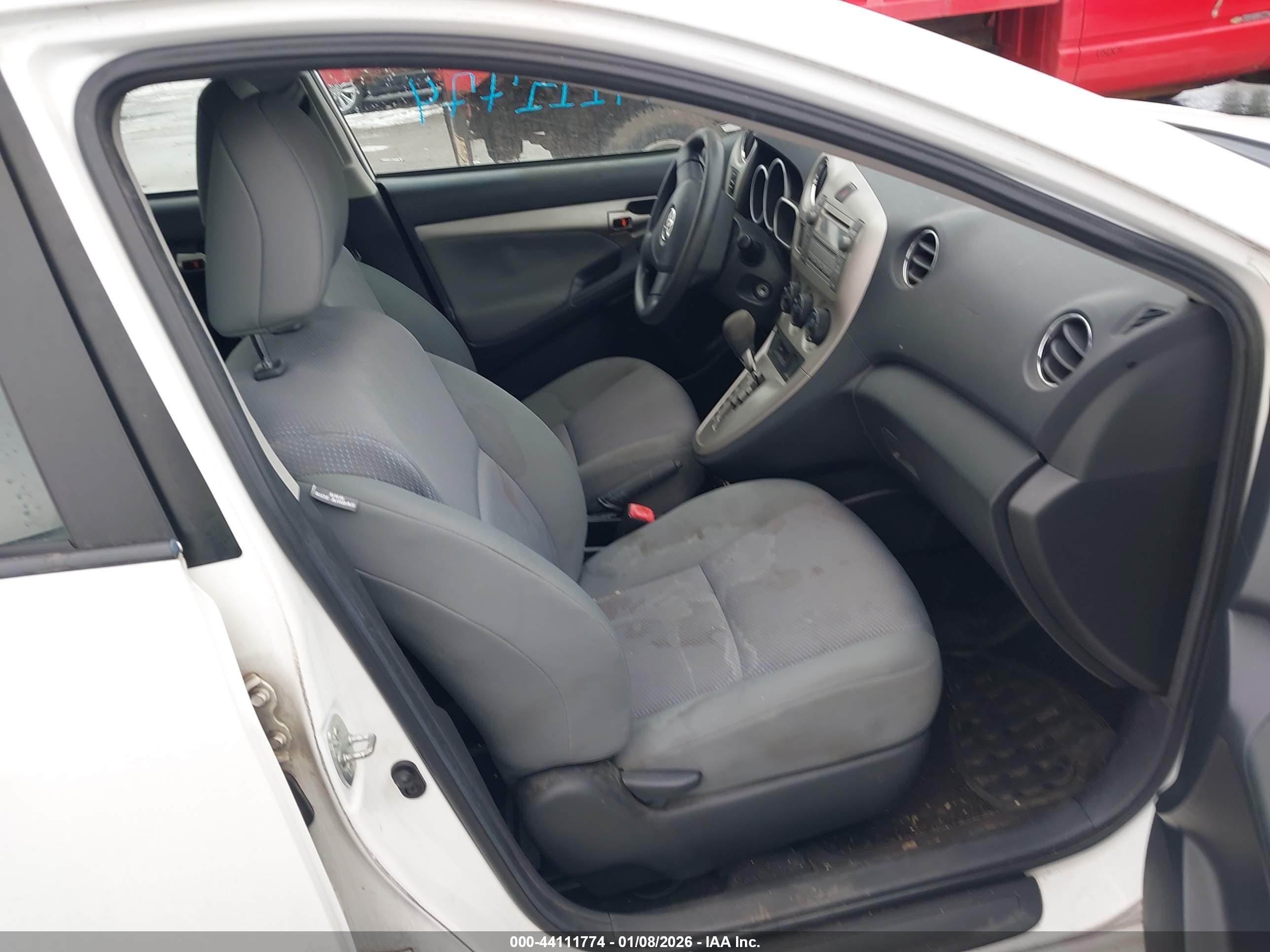 TOYOTA MATRIX image 5