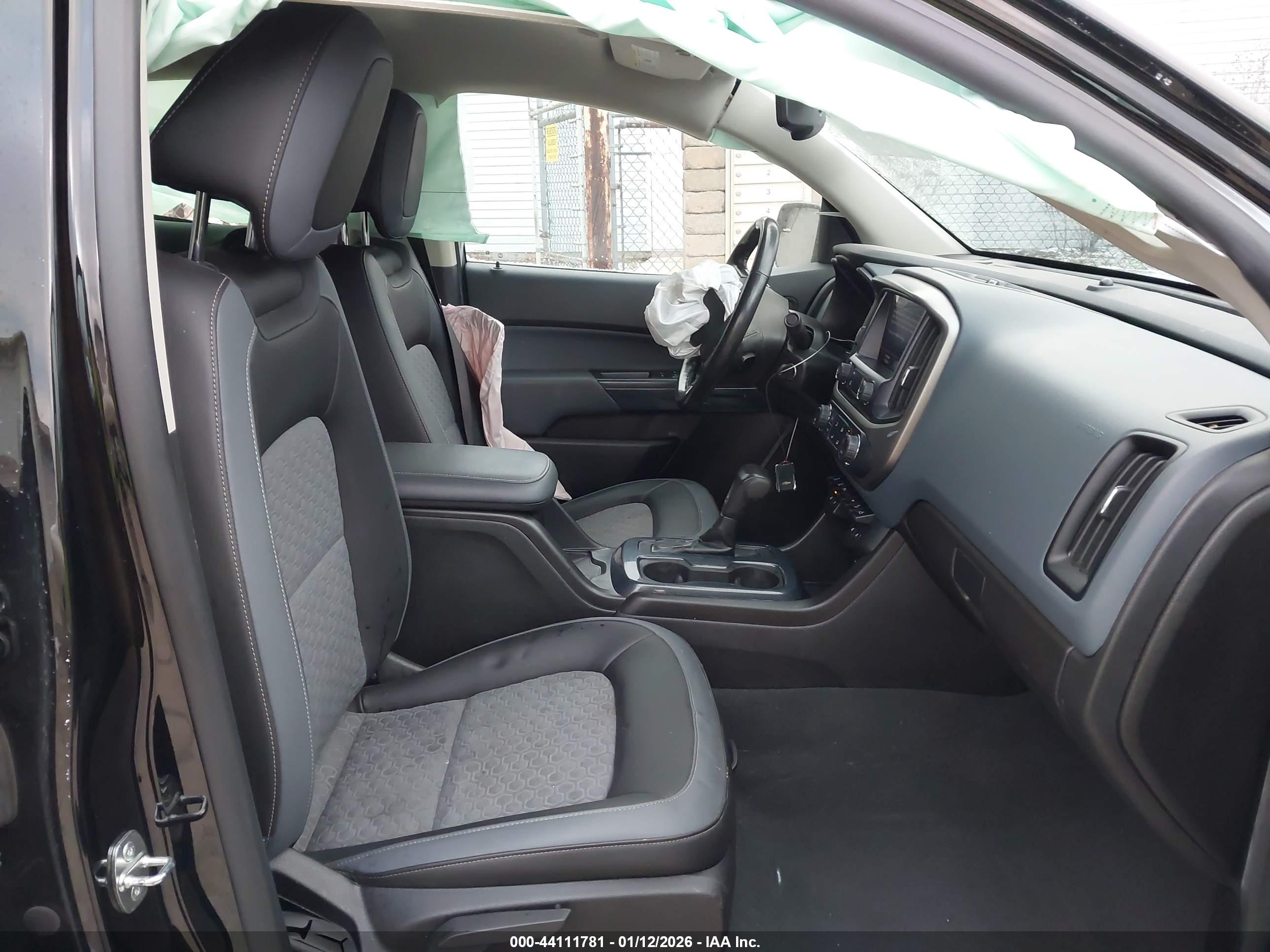 CHEVROLET COLORADO image 5