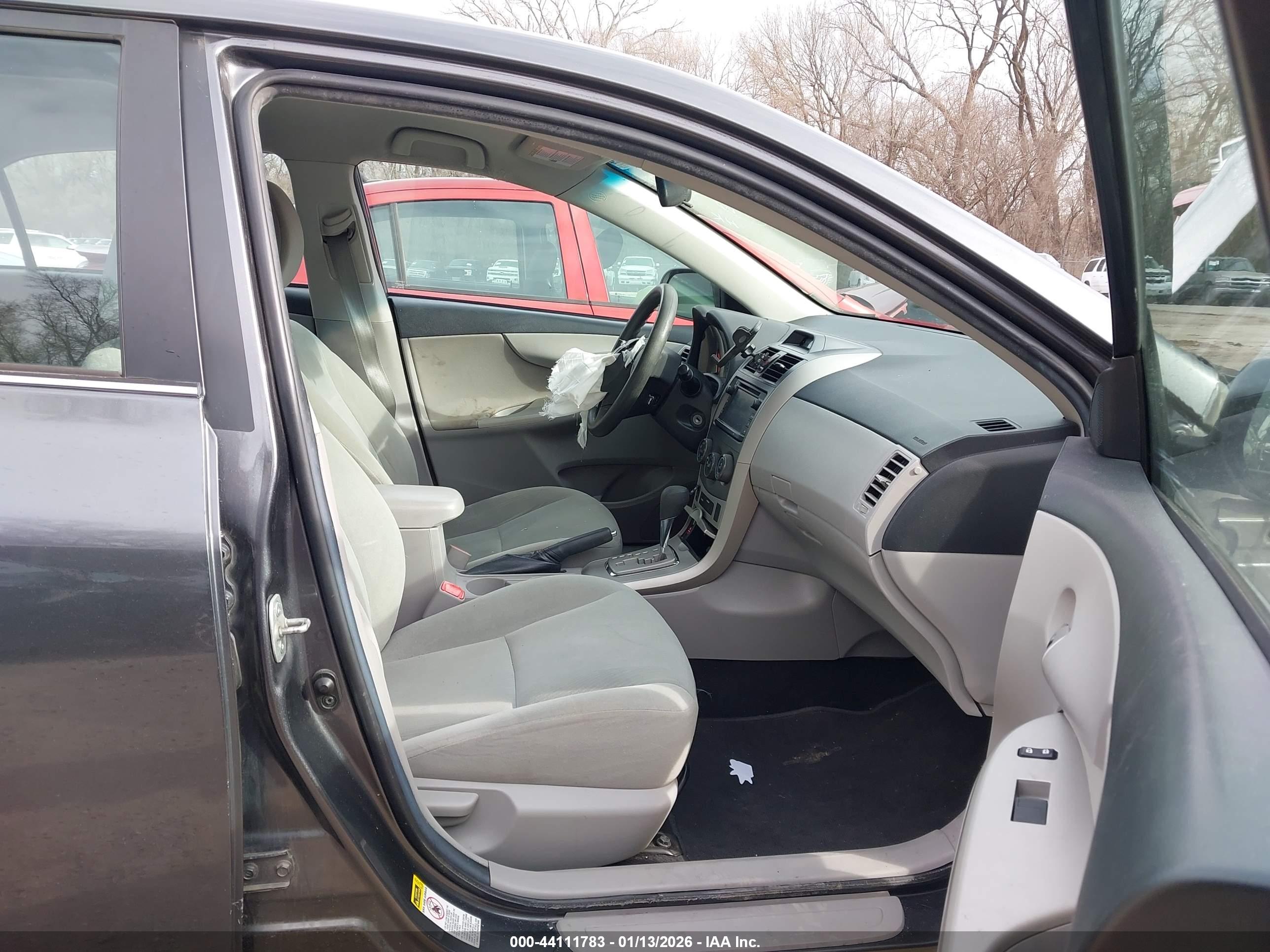 TOYOTA COROLLA image 5