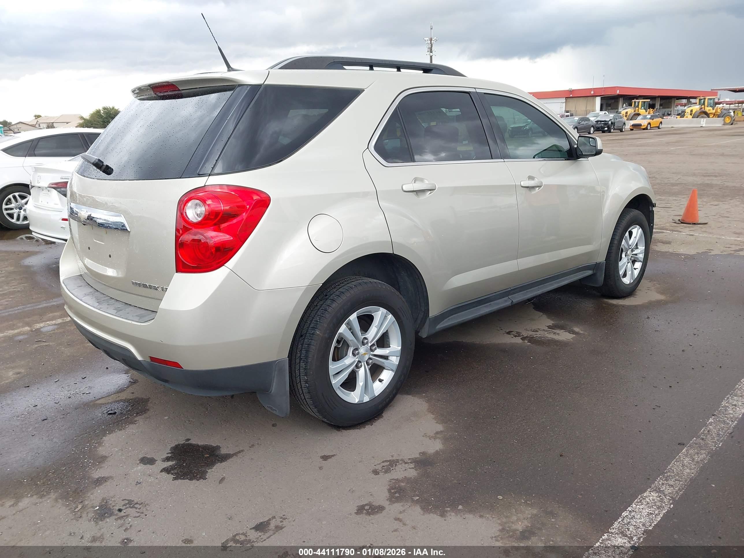 CHEVROLET EQUINOX image 4