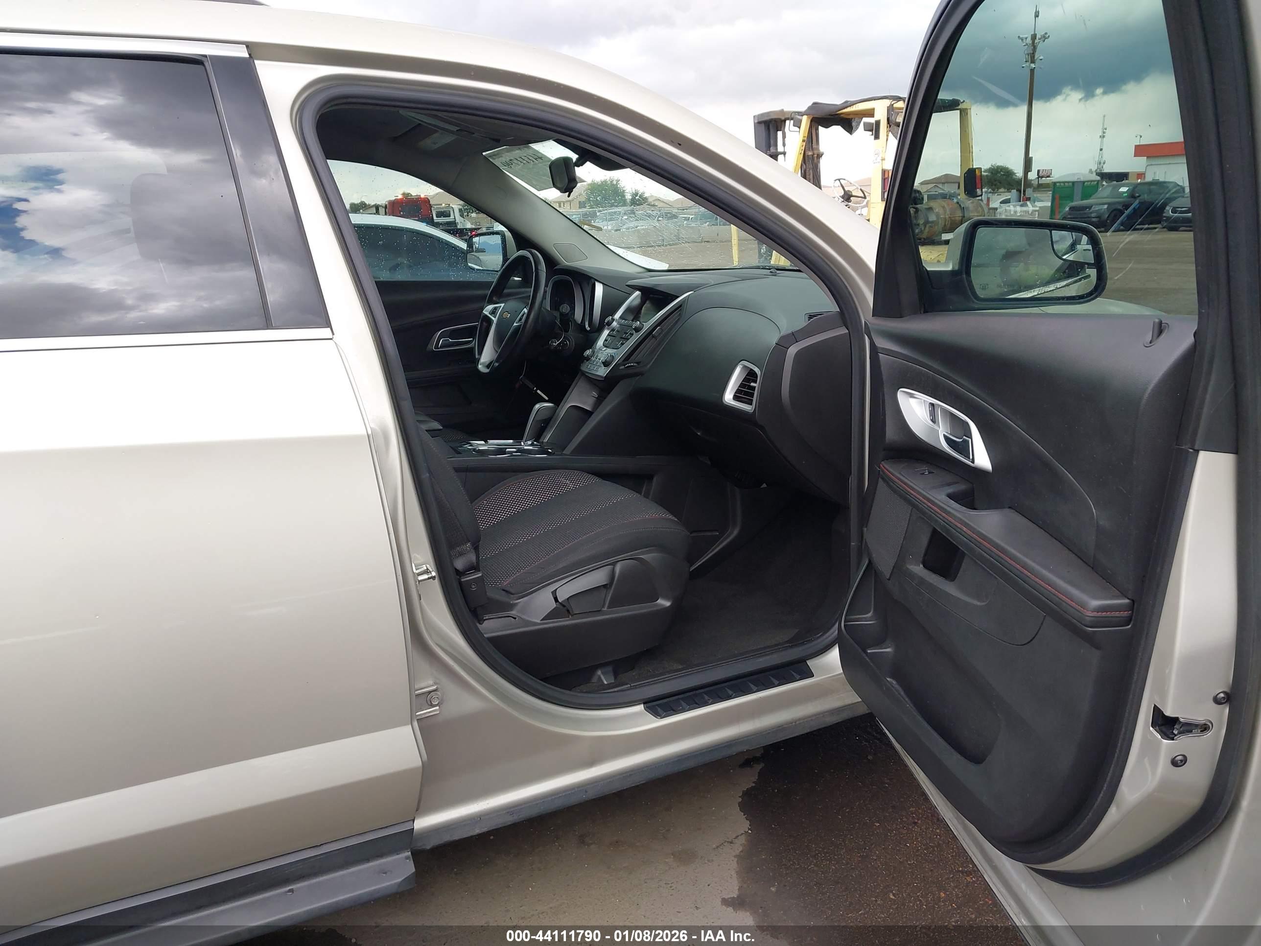 CHEVROLET EQUINOX image 5