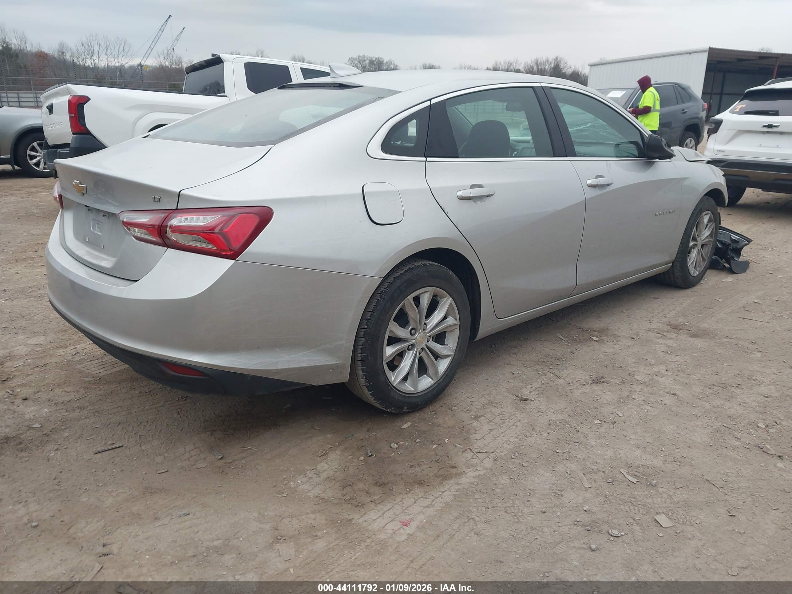 CHEVROLET MALIBU image 4