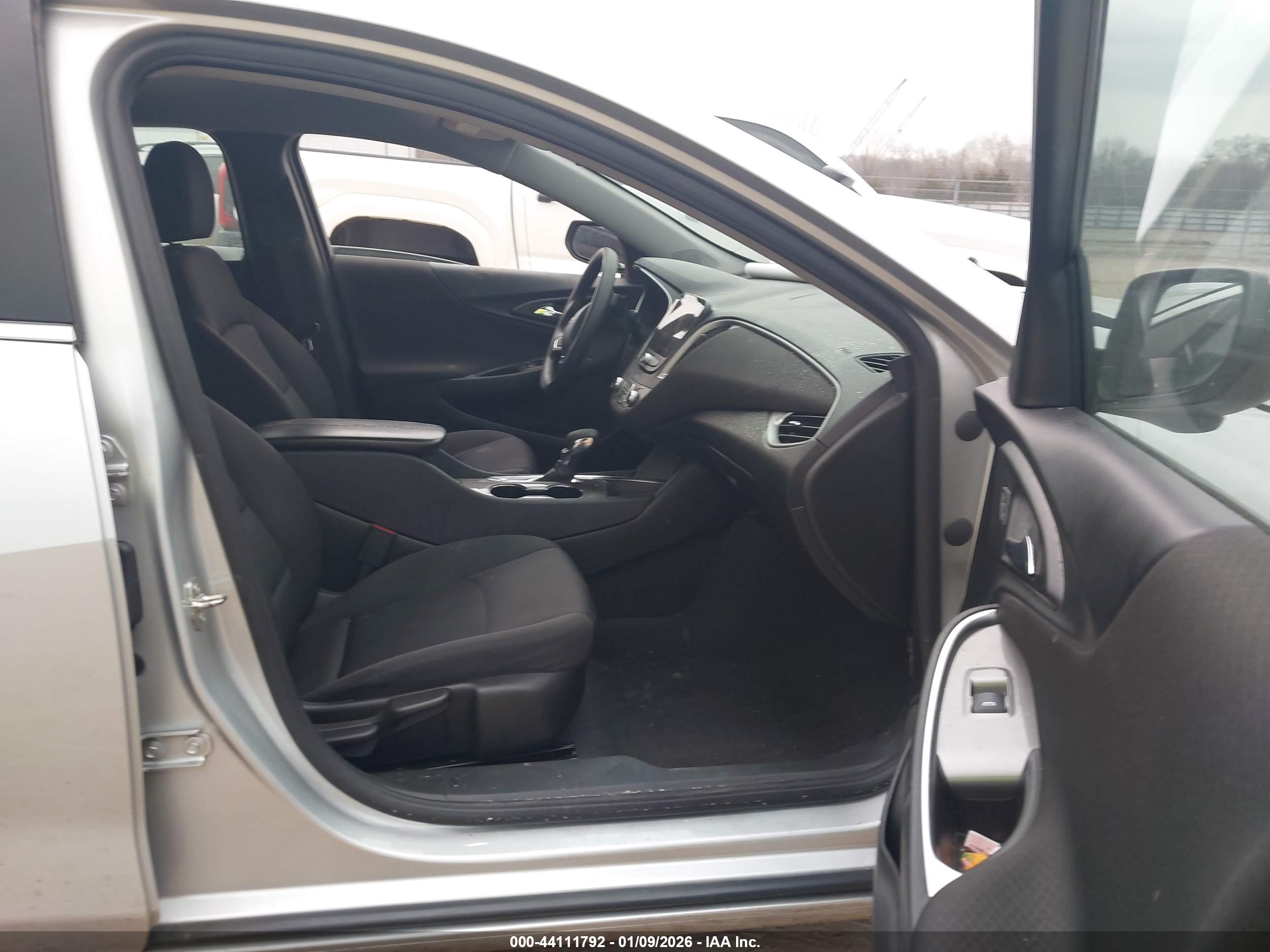 CHEVROLET MALIBU image 5